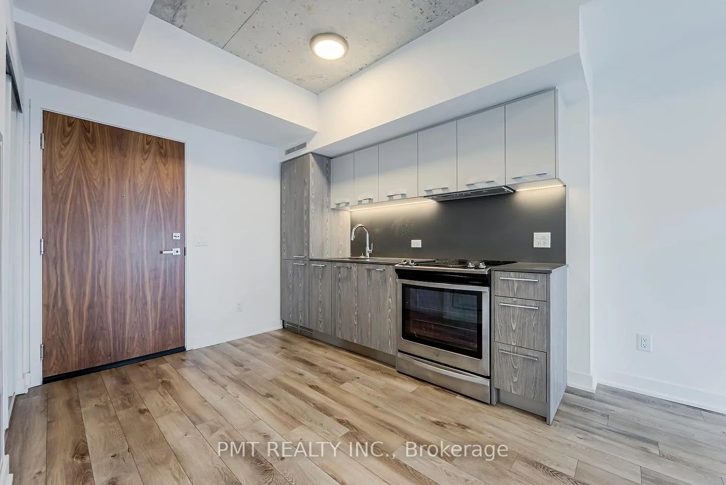 Photo 7 of Unit 704, 30 Baseball Place, Toronto, South Riverdale — HOMEH