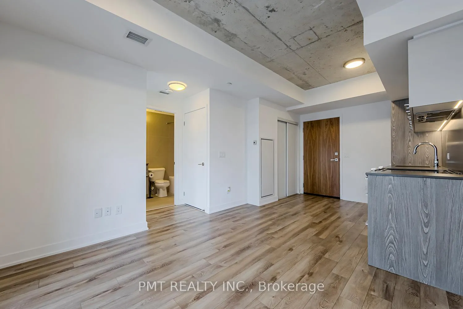 Photo 10 of Unit 704, 30 Baseball Place, Toronto, South Riverdale — HOMEH