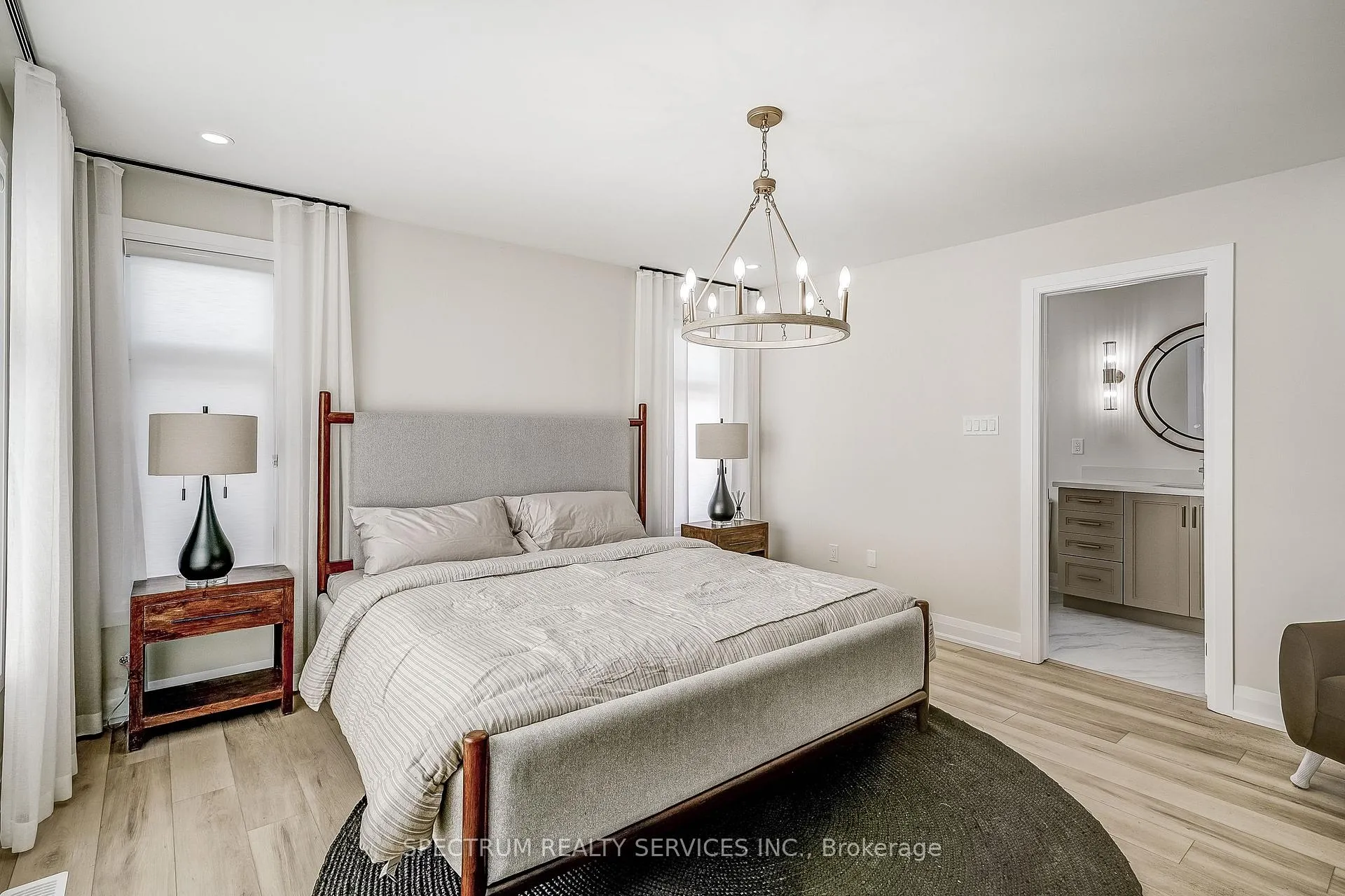 Photo 6 of 139 Adario Crescent, Vaughan, Vellore Village — HOMEH