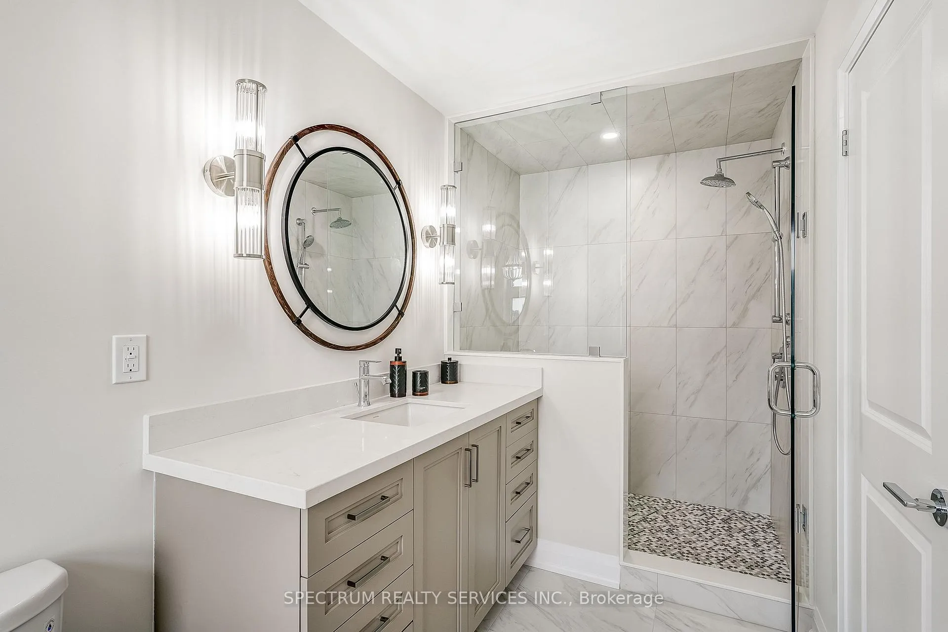 Photo 13 of 139 Adario Crescent, Vaughan, Vellore Village — HOMEH