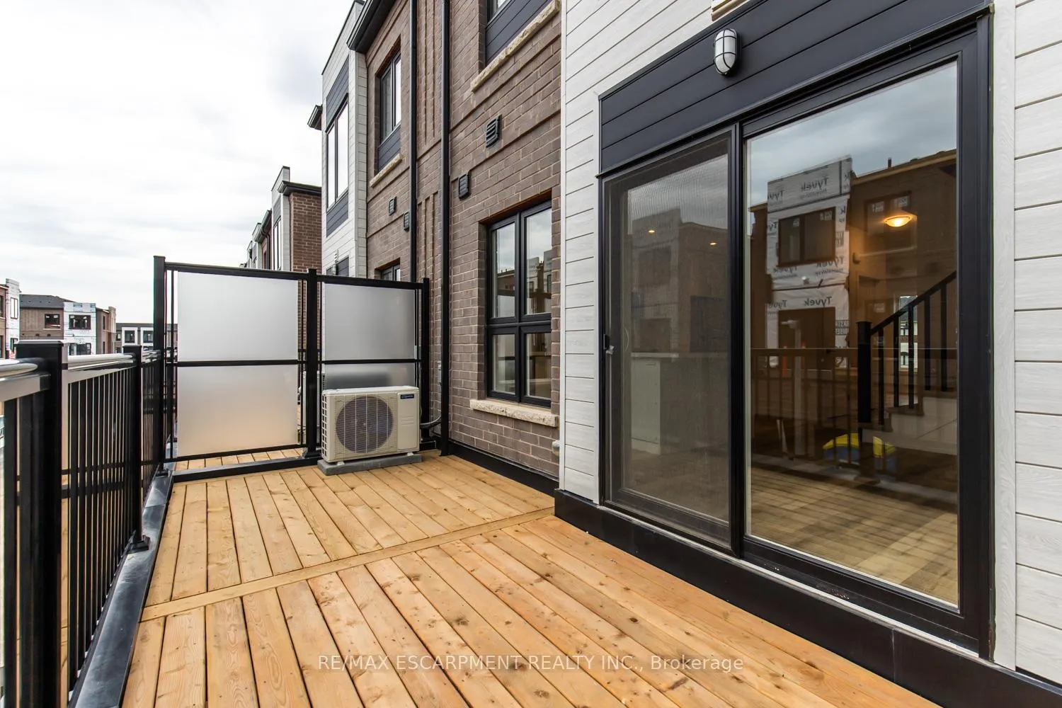 Photo 12 of Unit 4, 70 Kenesky Drive, Hamilton, Waterdown — HOMEH