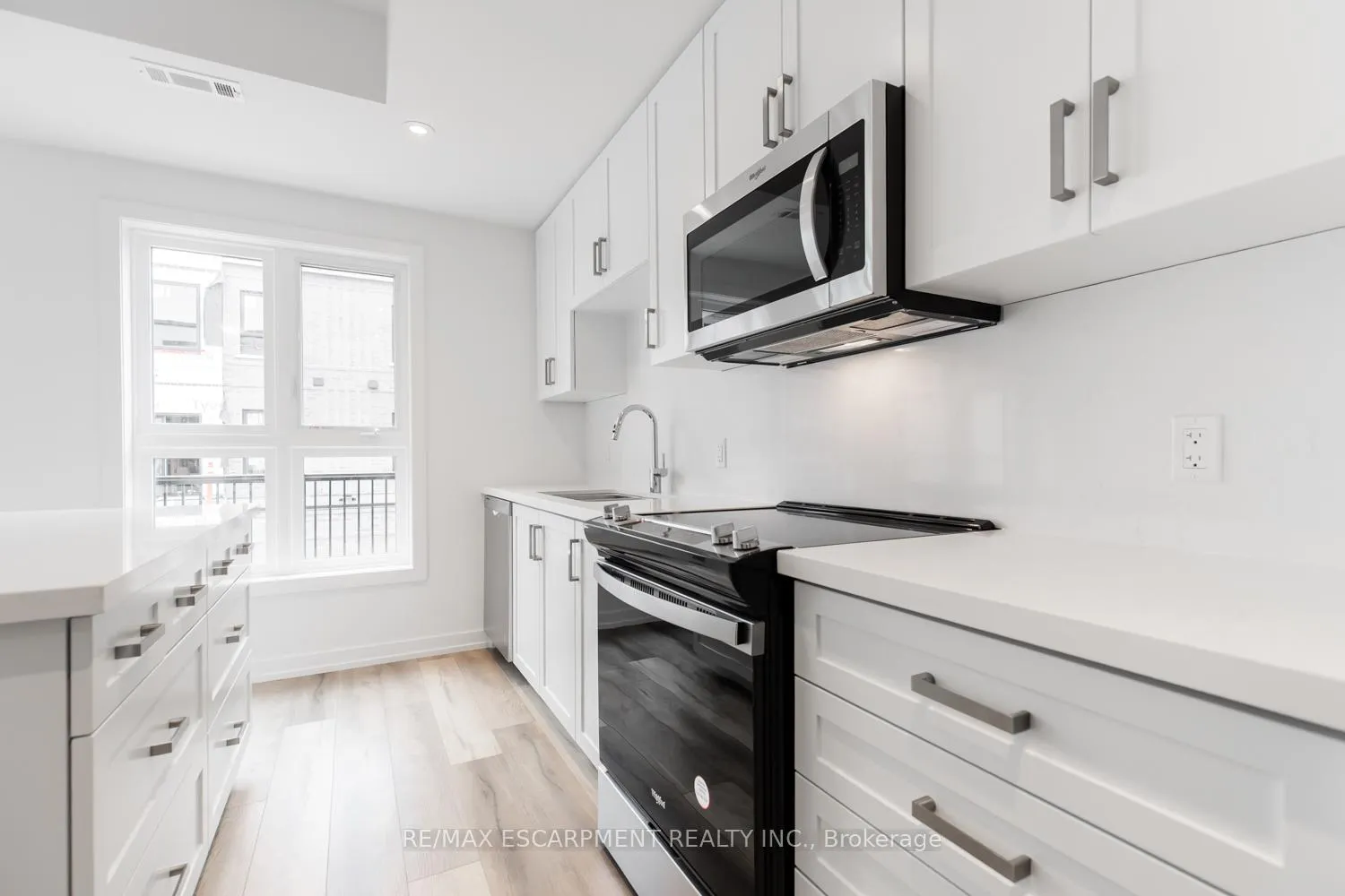 Photo 14 of Unit 4, 70 Kenesky Drive, Hamilton, Waterdown — HOMEH