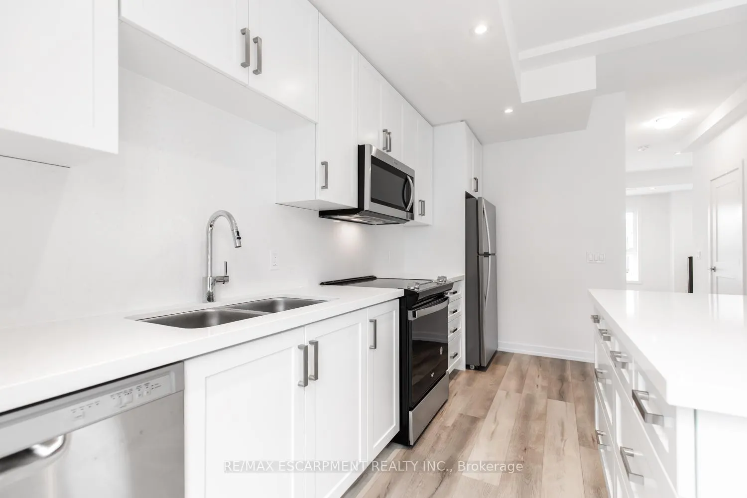 Photo 15 of Unit 4, 70 Kenesky Drive, Hamilton, Waterdown — HOMEH
