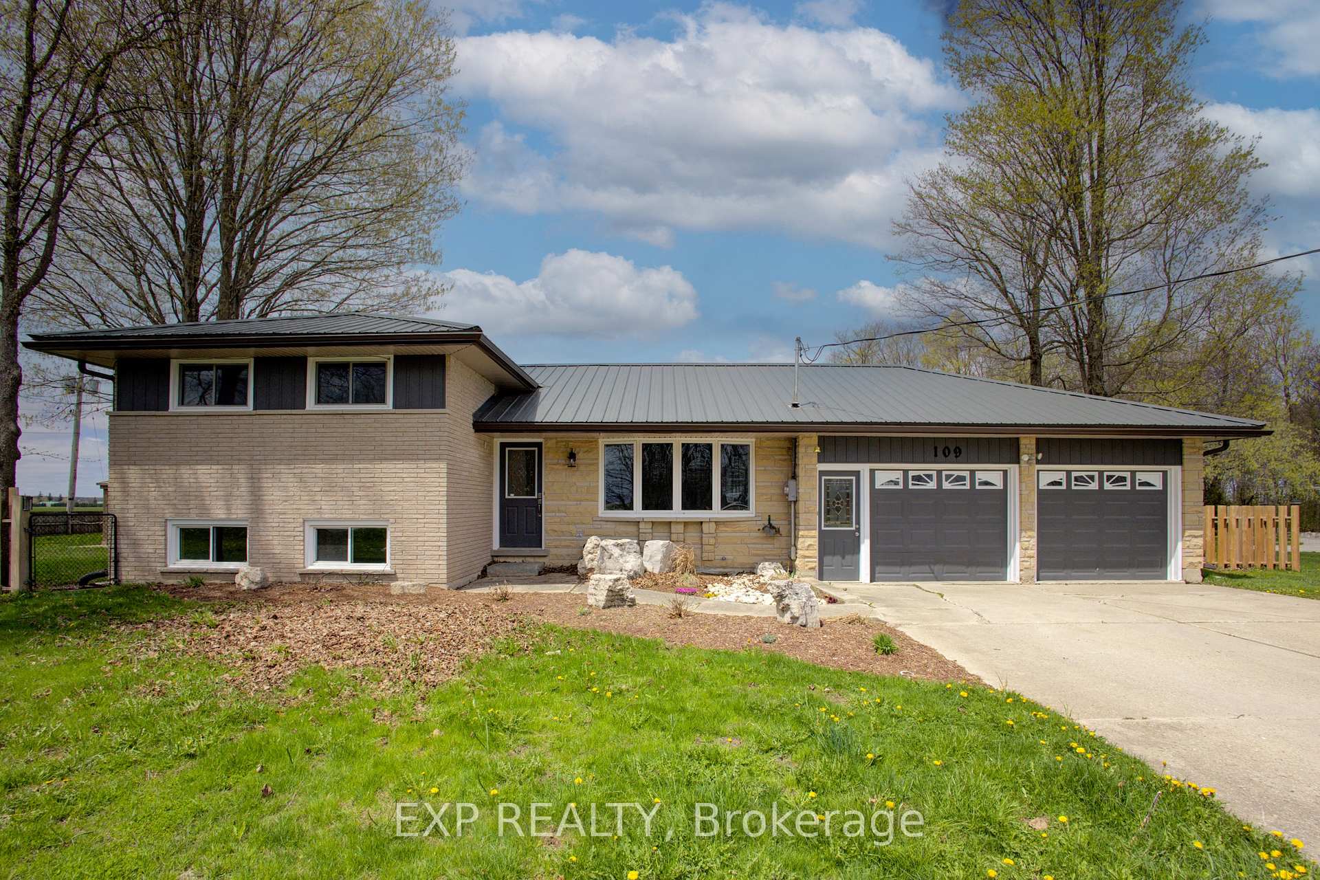 Photo 3 of 109 Mcgivern Street, Mapleton, Rural Mapleton — HOMEH