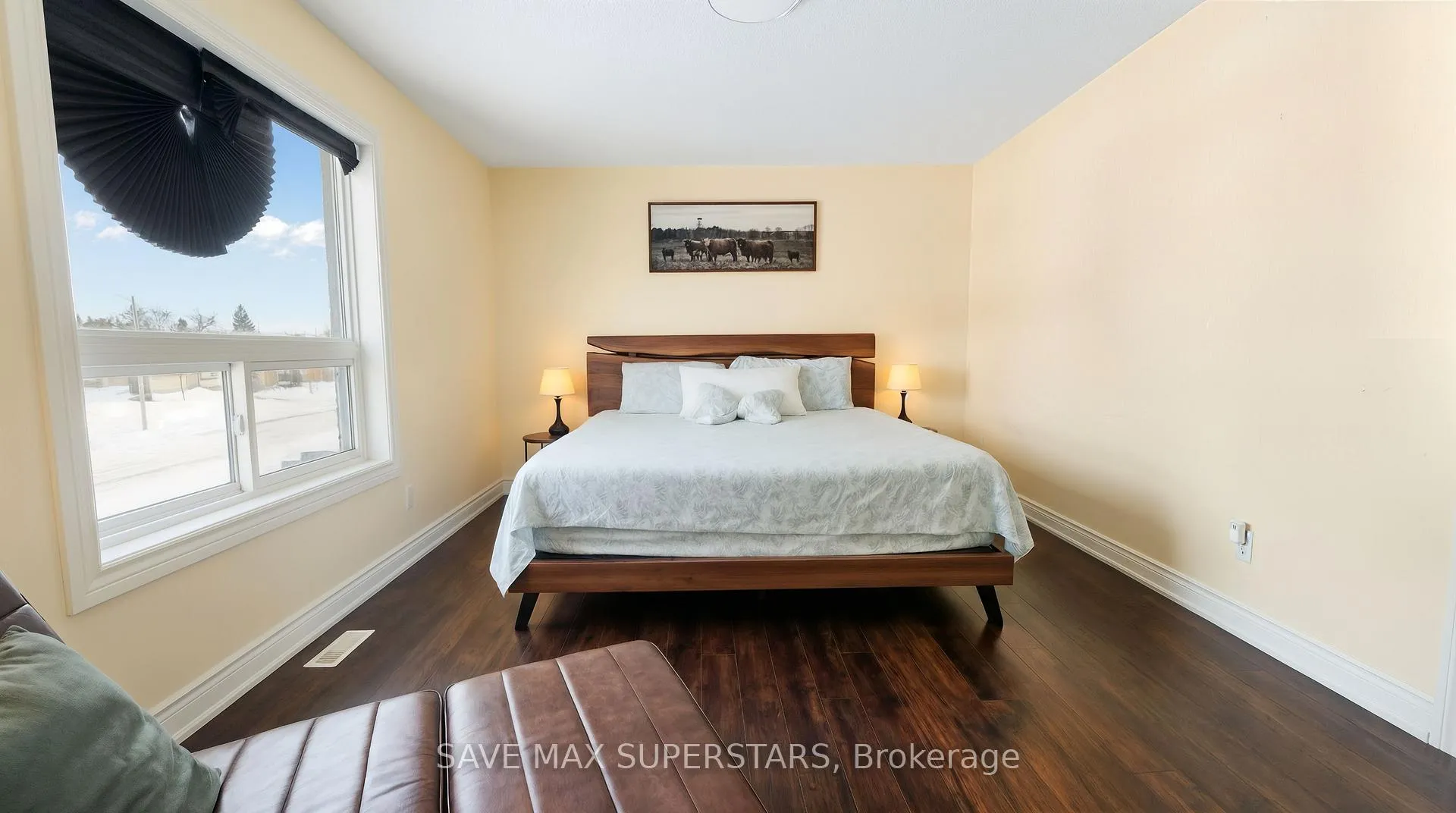 Photo 23 of 54 Gore Drive, Barrie, Ardagh — HOMEH