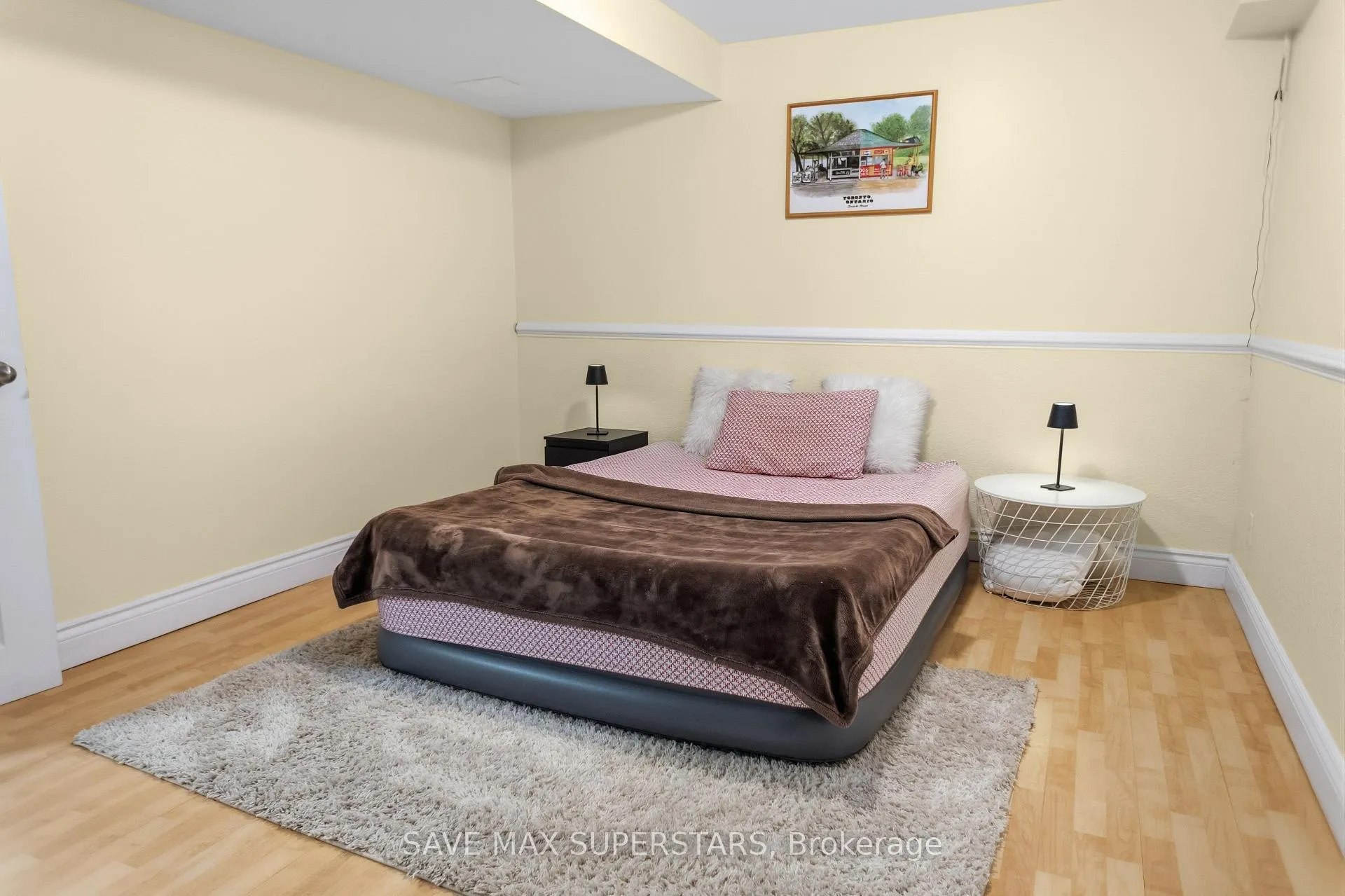 Photo 38 of 54 Gore Drive, Barrie, Ardagh — HOMEH