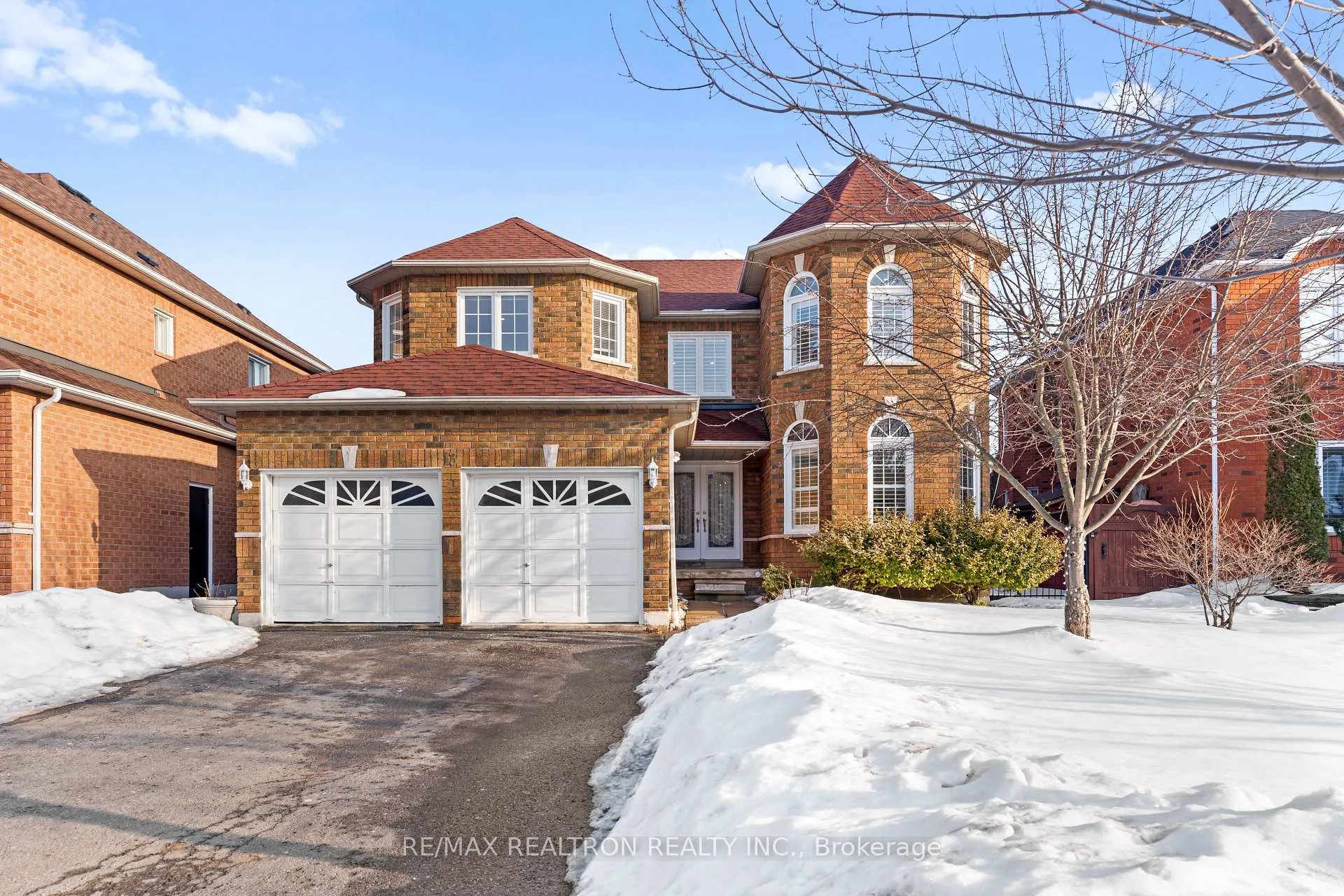 Front of 13 Freeston Crescent