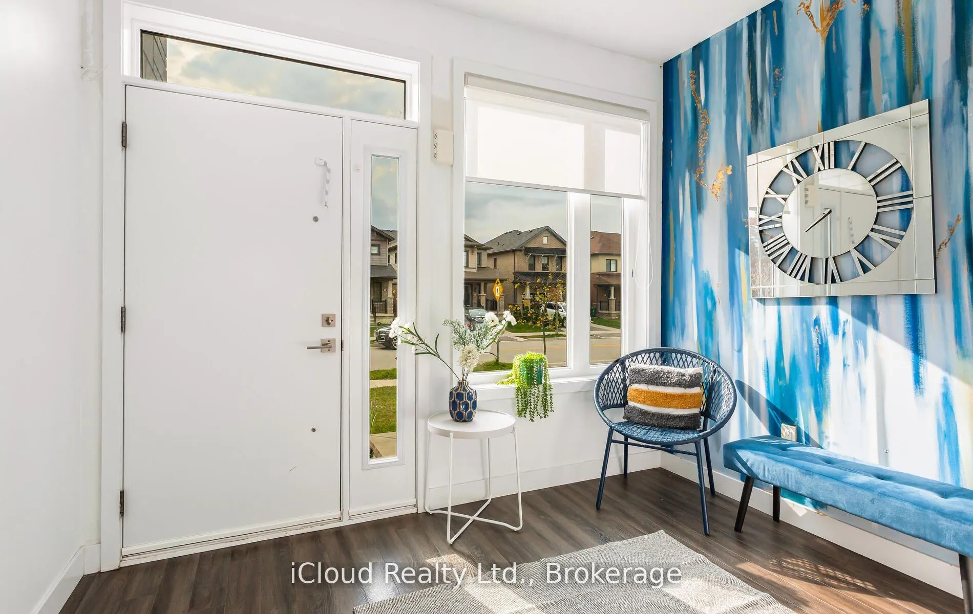 Photo 3 of 120 Bedrock Drive, Hamilton, Stoney Creek Mountain — HOMEH