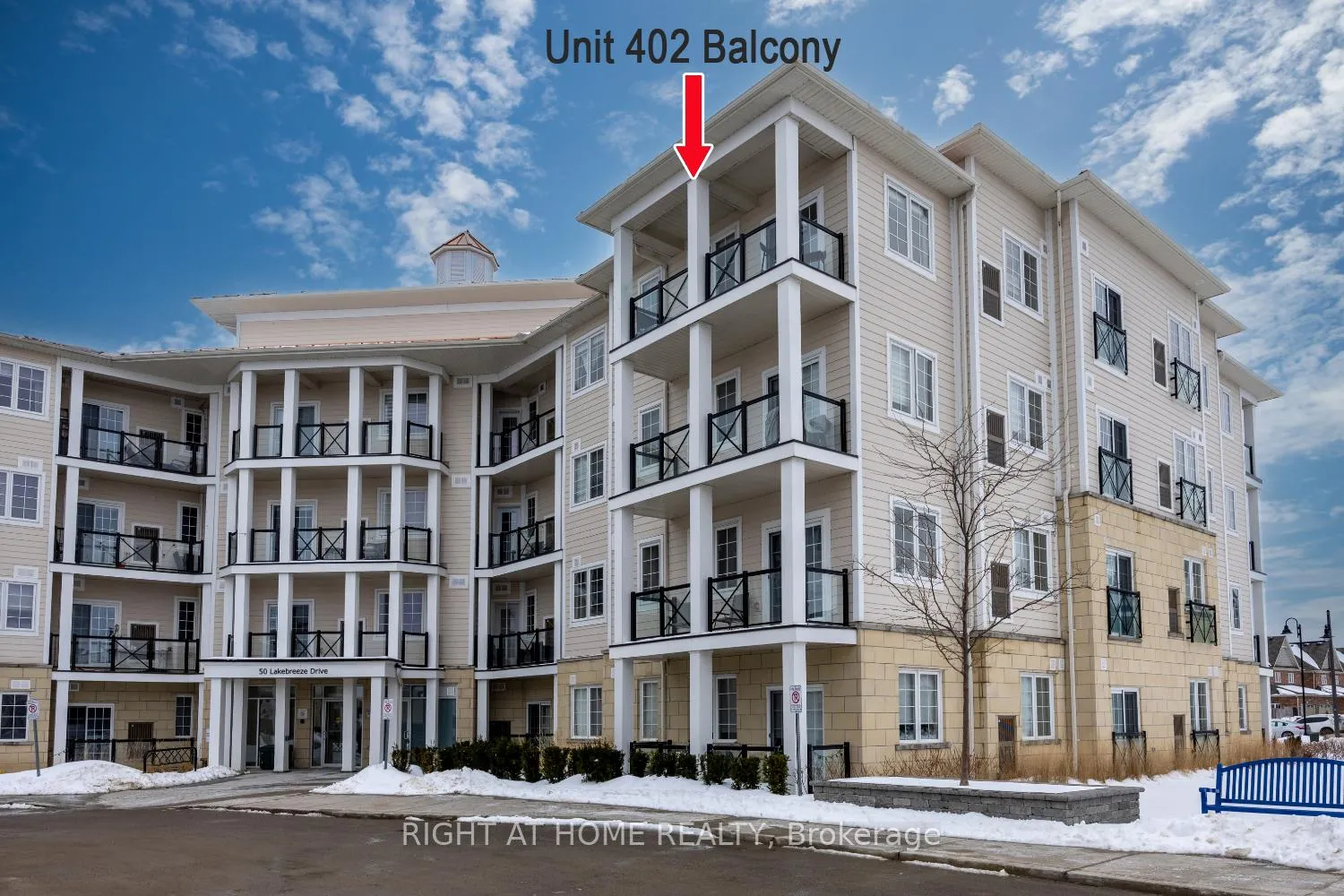 Photo 2 of Unit 402, 50 Lakebreeze Drive, Clarington, Newcastle — HOMEH
