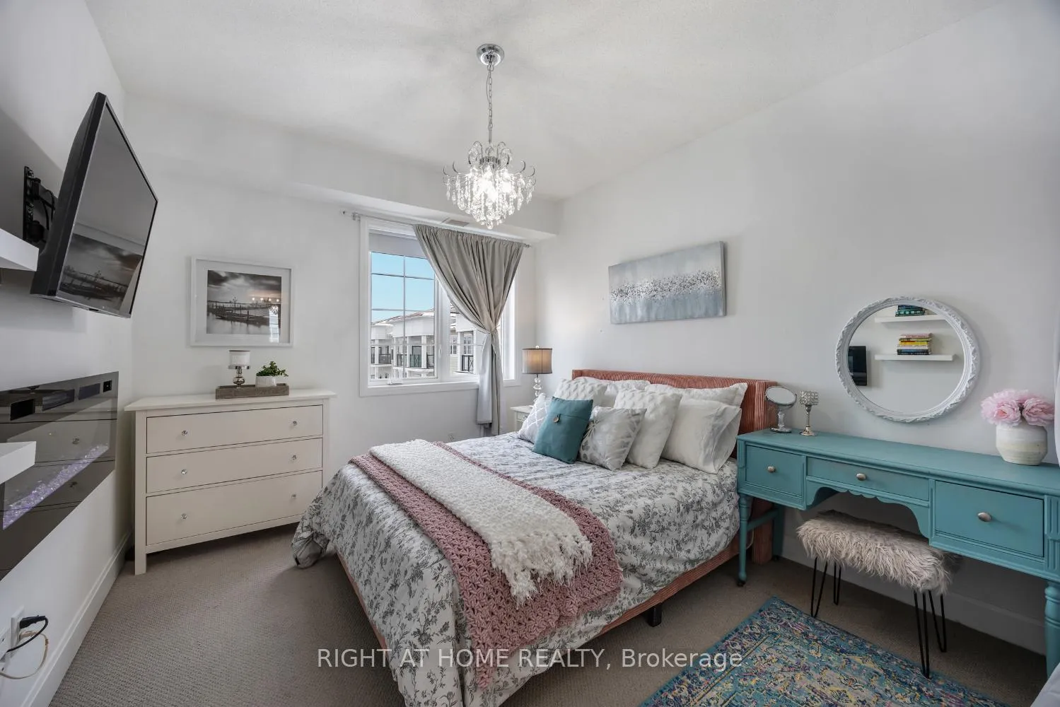 Photo 27 of Unit 402, 50 Lakebreeze Drive, Clarington, Newcastle — HOMEH