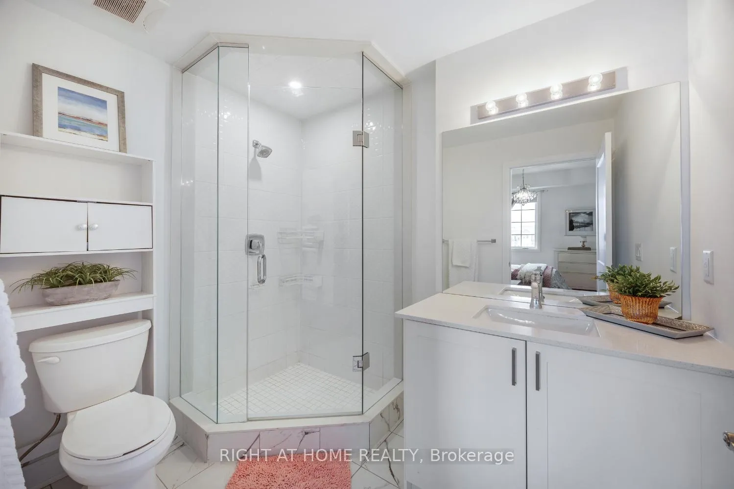 Photo 31 of Unit 402, 50 Lakebreeze Drive, Clarington, Newcastle — HOMEH