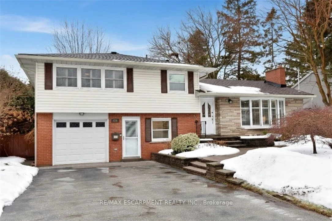 Front of 626 Vanderburgh Drive