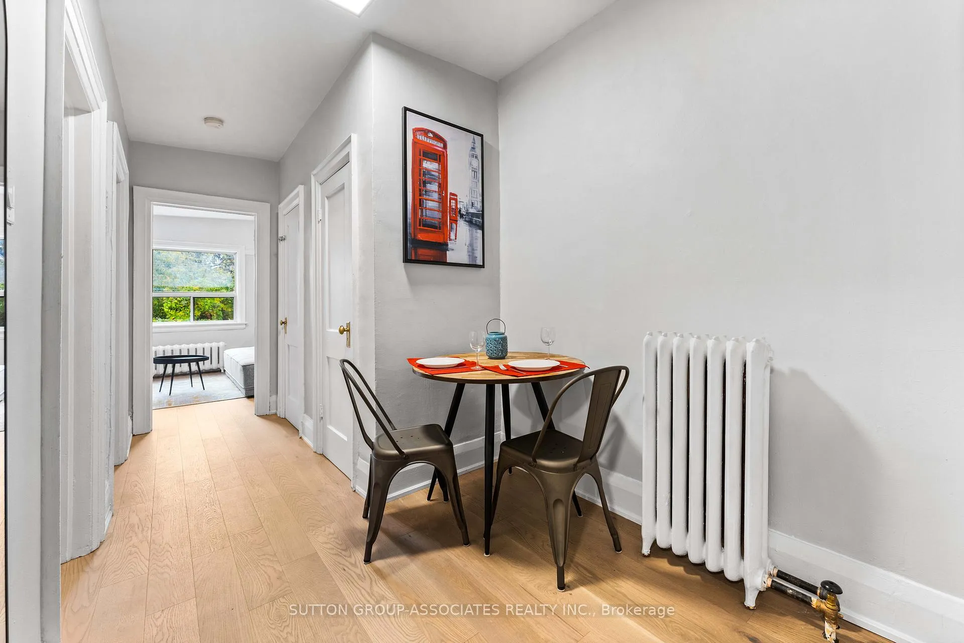 Photo 5 of Unit 2, 582 St Clair Avenue W, Toronto, Humewood-Cedarvale — HOMEH