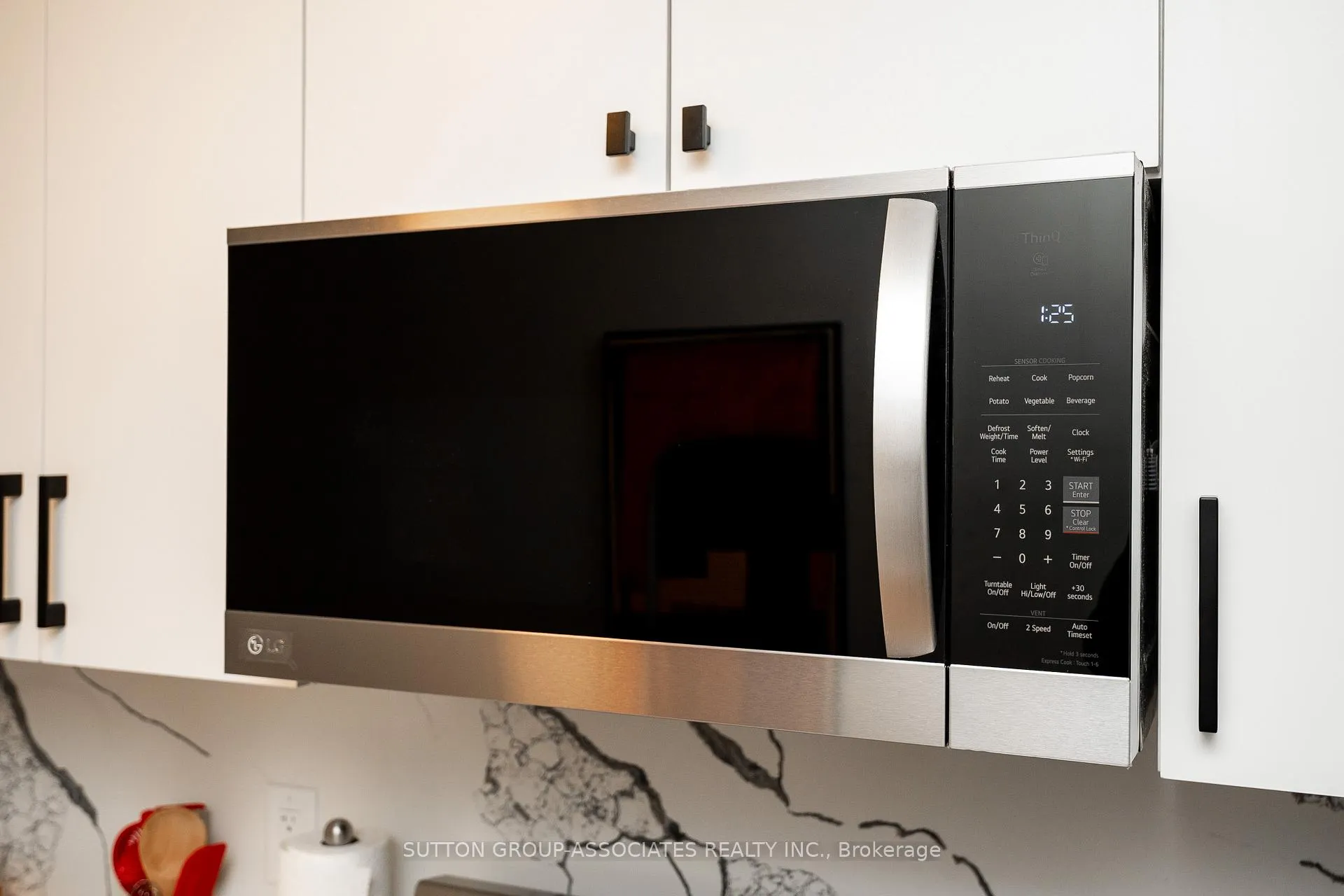 Photo 17 of Unit 2, 582 St Clair Avenue W, Toronto, Humewood-Cedarvale — HOMEH