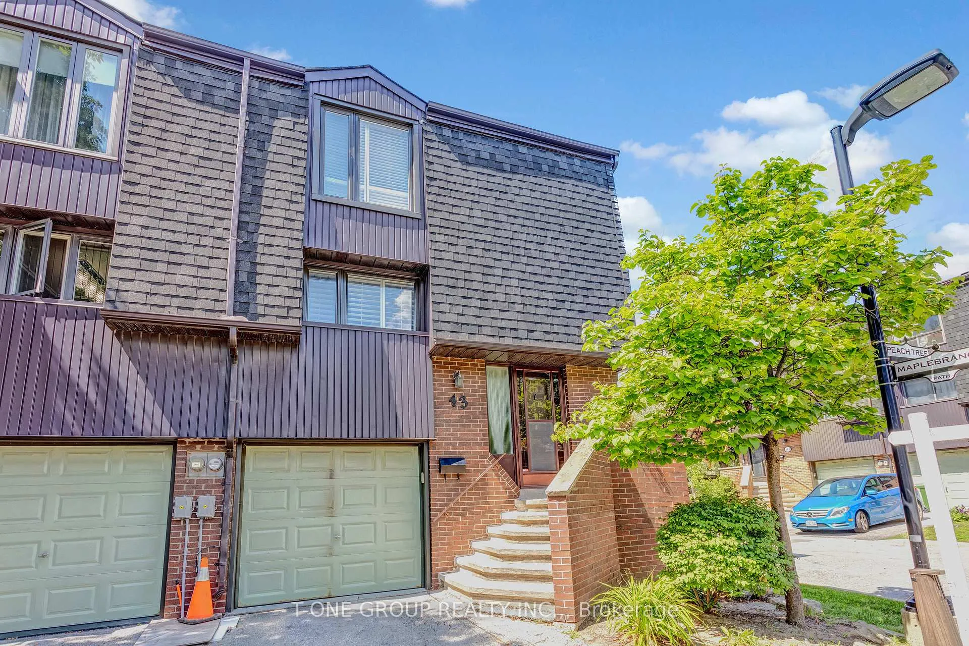 Photo 1 of 43 Peach Tree Path, Etobicoke, Kingsview Village-The Westway — HOMEH
