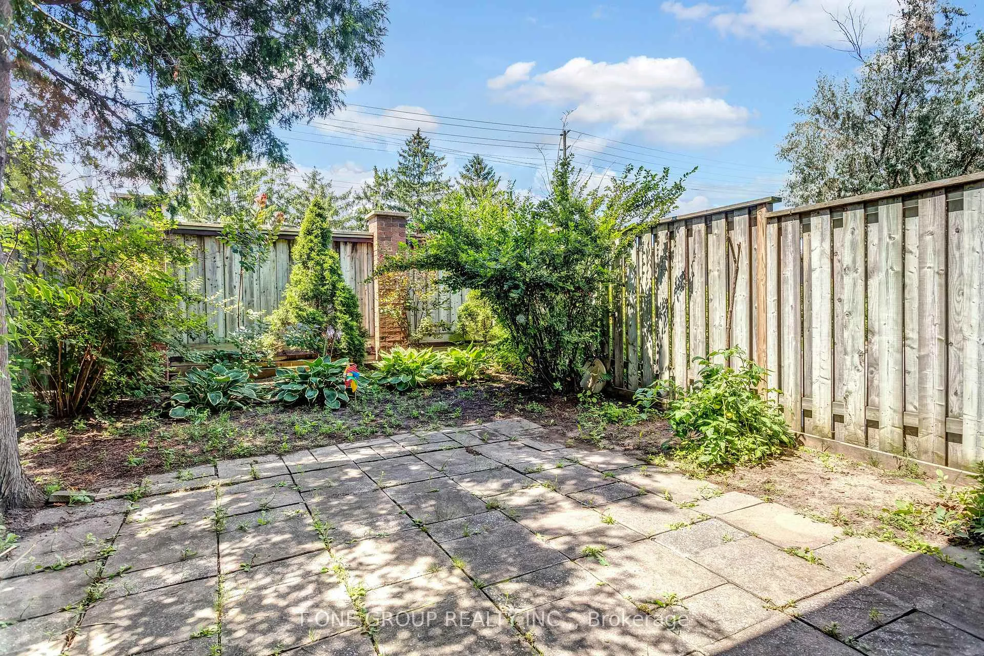Photo 11 of 43 Peach Tree Path, Etobicoke, Kingsview Village-The Westway — HOMEH