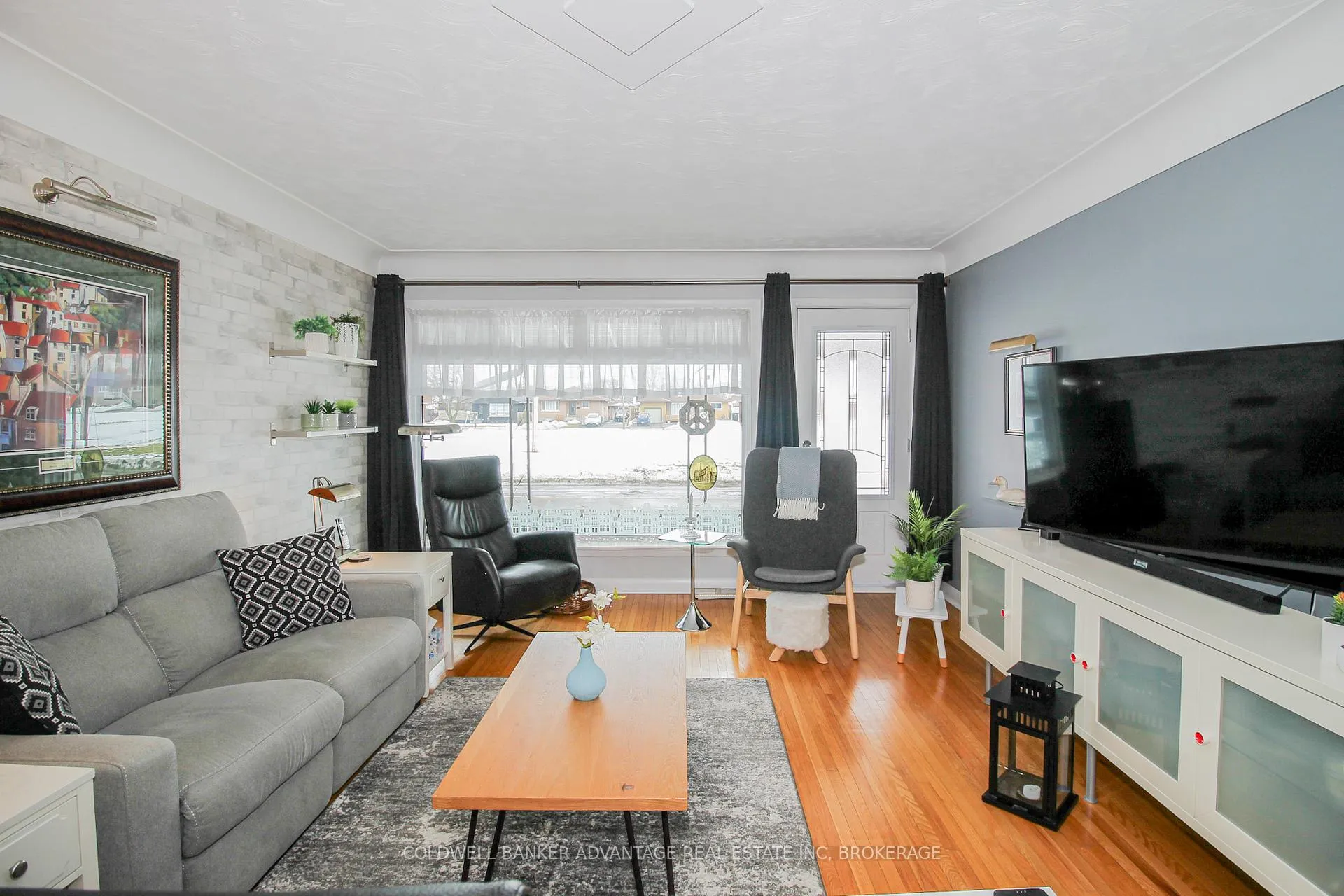 Photo 6 of 113 Golden Boulevard W, Welland, Lincoln/Crowland — HOMEH