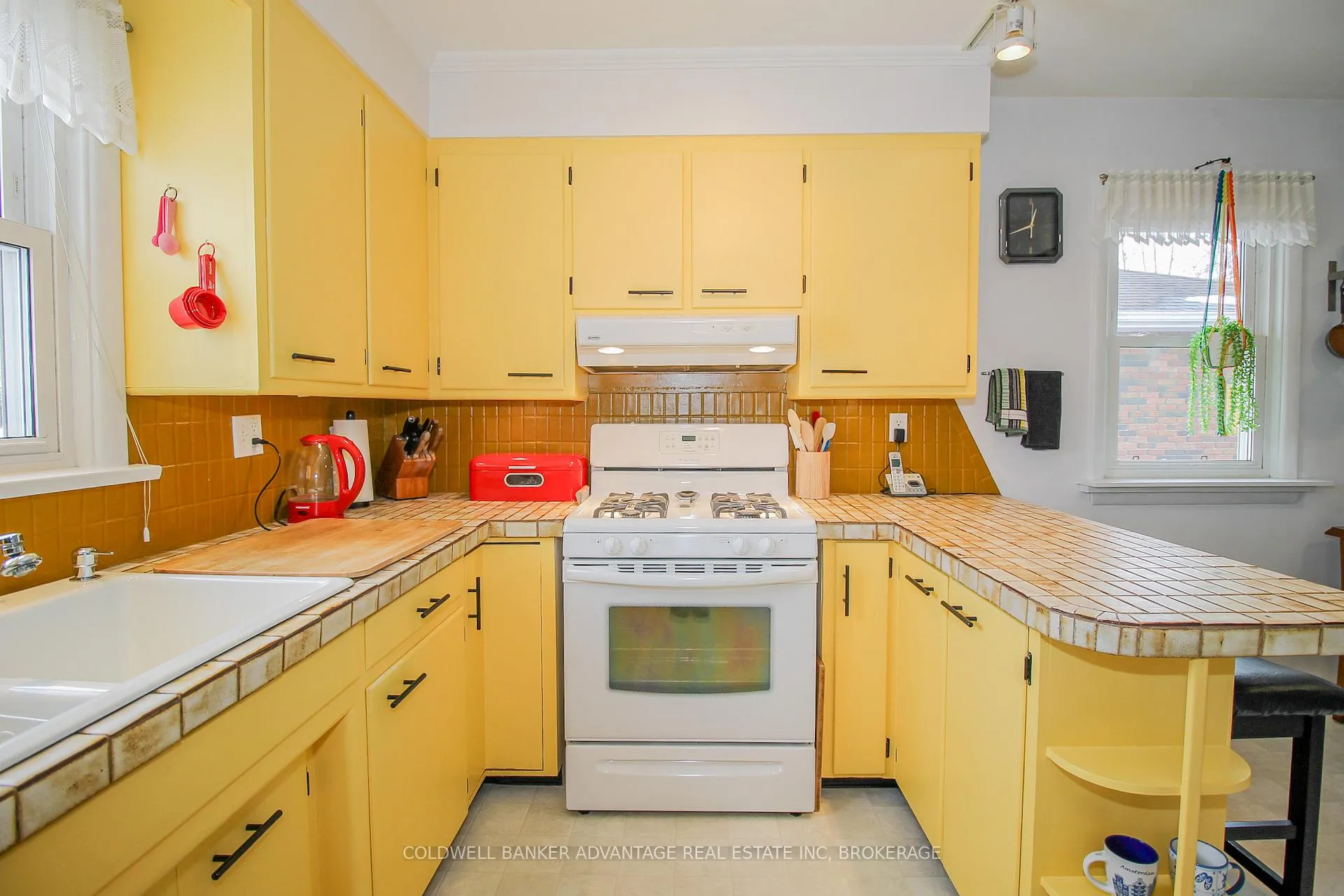 Photo 16 of 113 Golden Boulevard W, Welland, Lincoln/Crowland — HOMEH