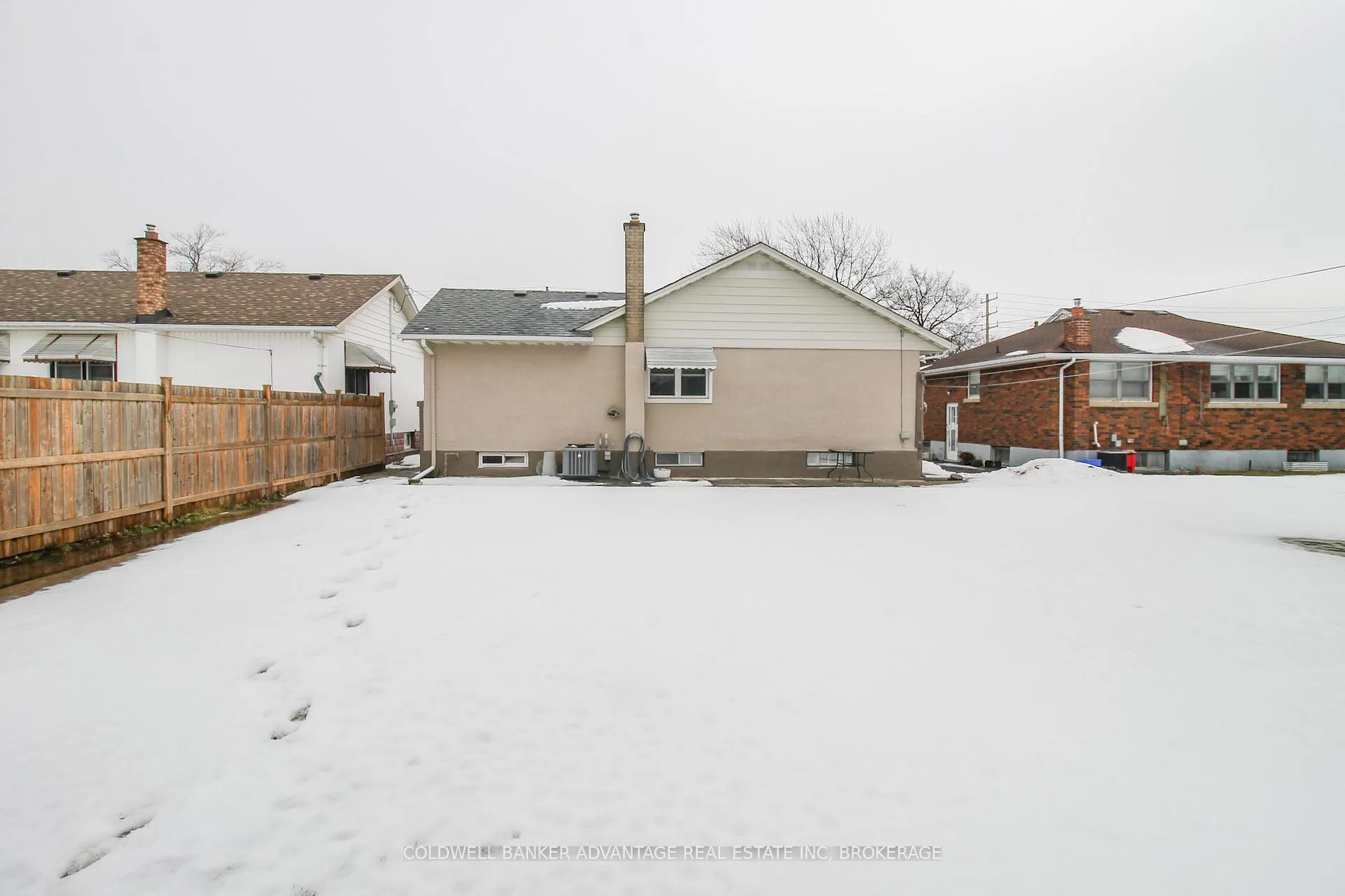 Photo 36 of 113 Golden Boulevard W, Welland, Lincoln/Crowland — HOMEH