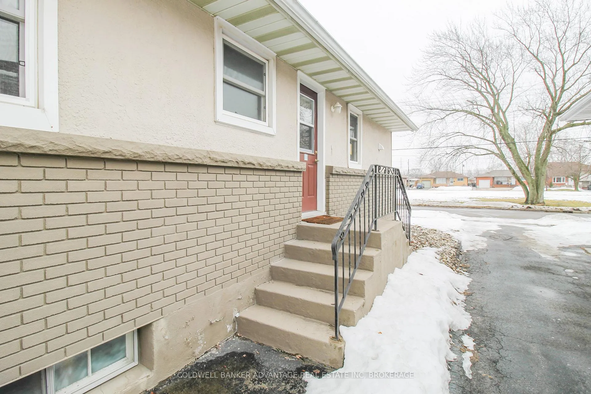 Photo 37 of 113 Golden Boulevard W, Welland, Lincoln/Crowland — HOMEH