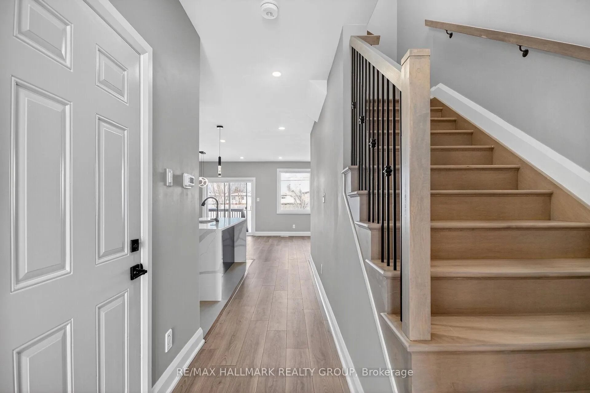 Photo 6 of Unit Main/second floor Unit, 78 Burnett's Grove Circle, Ottawa, Barrhaven - Pheasant Run — HOMEH