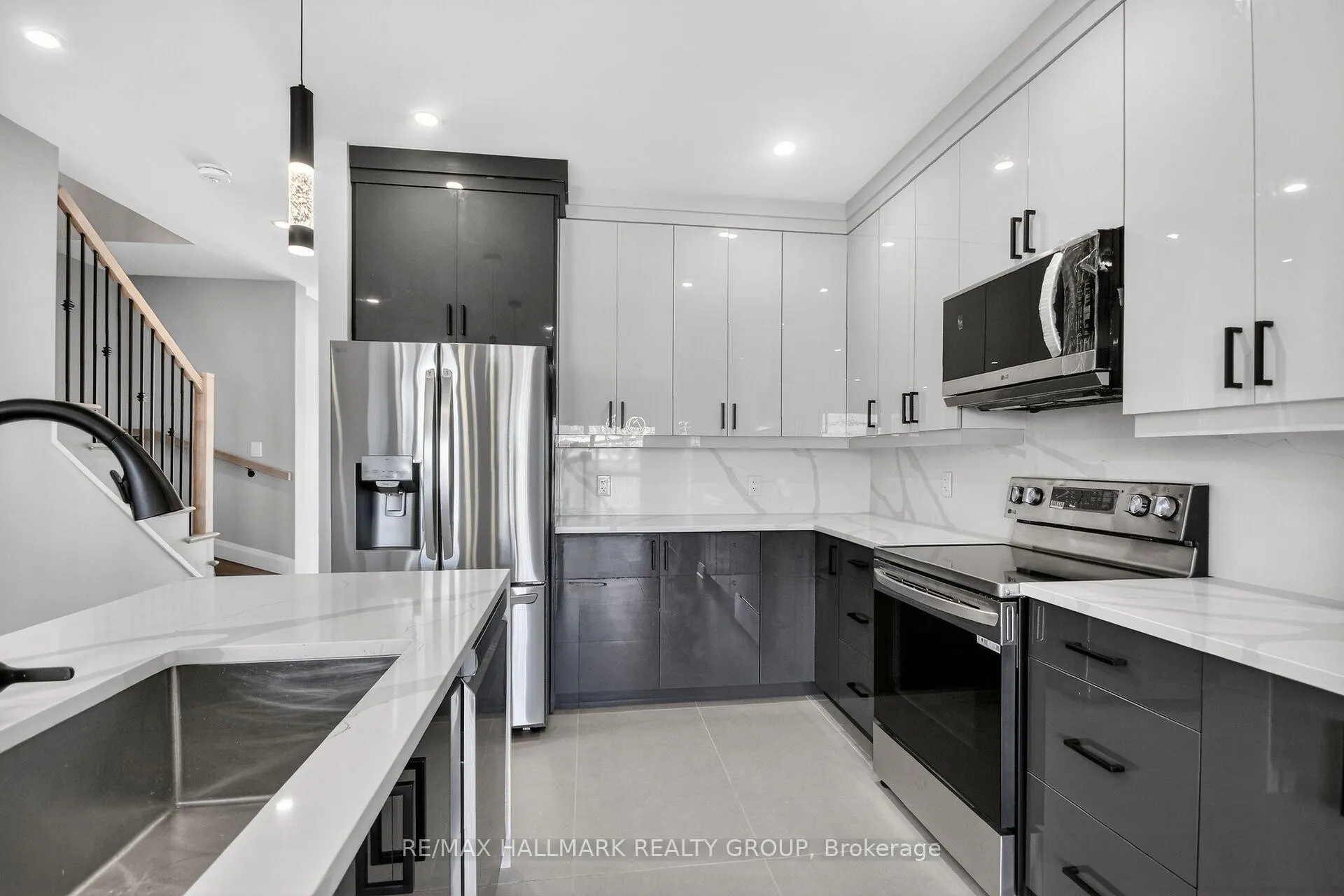 Photo 8 of Unit Main/second floor Unit, 78 Burnett's Grove Circle, Ottawa, Barrhaven - Pheasant Run — HOMEH