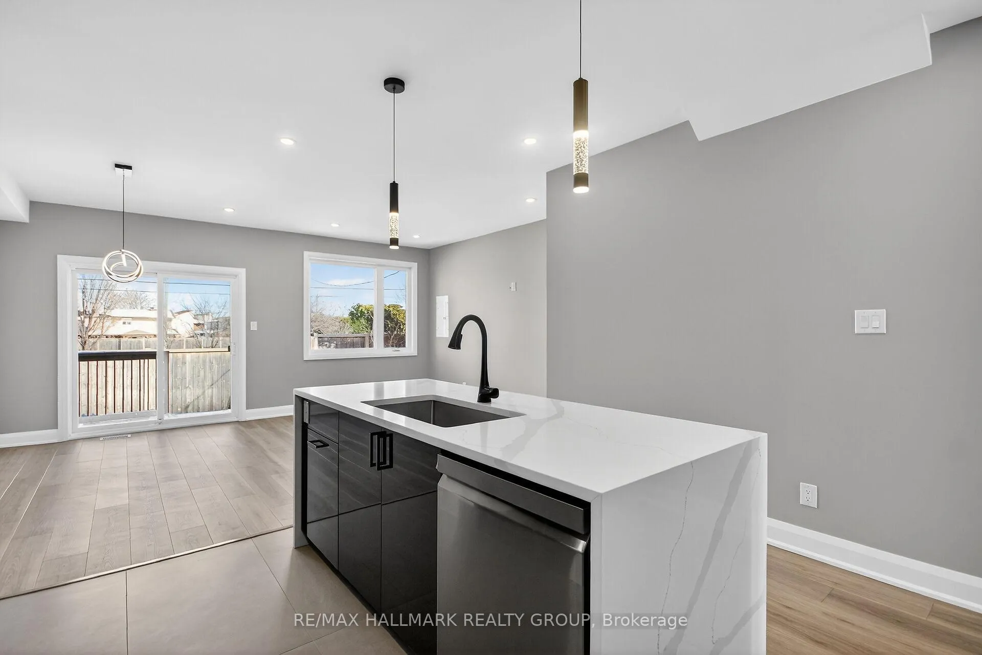 Photo 15 of Unit Main/second floor Unit, 78 Burnett's Grove Circle, Ottawa, Barrhaven - Pheasant Run — HOMEH