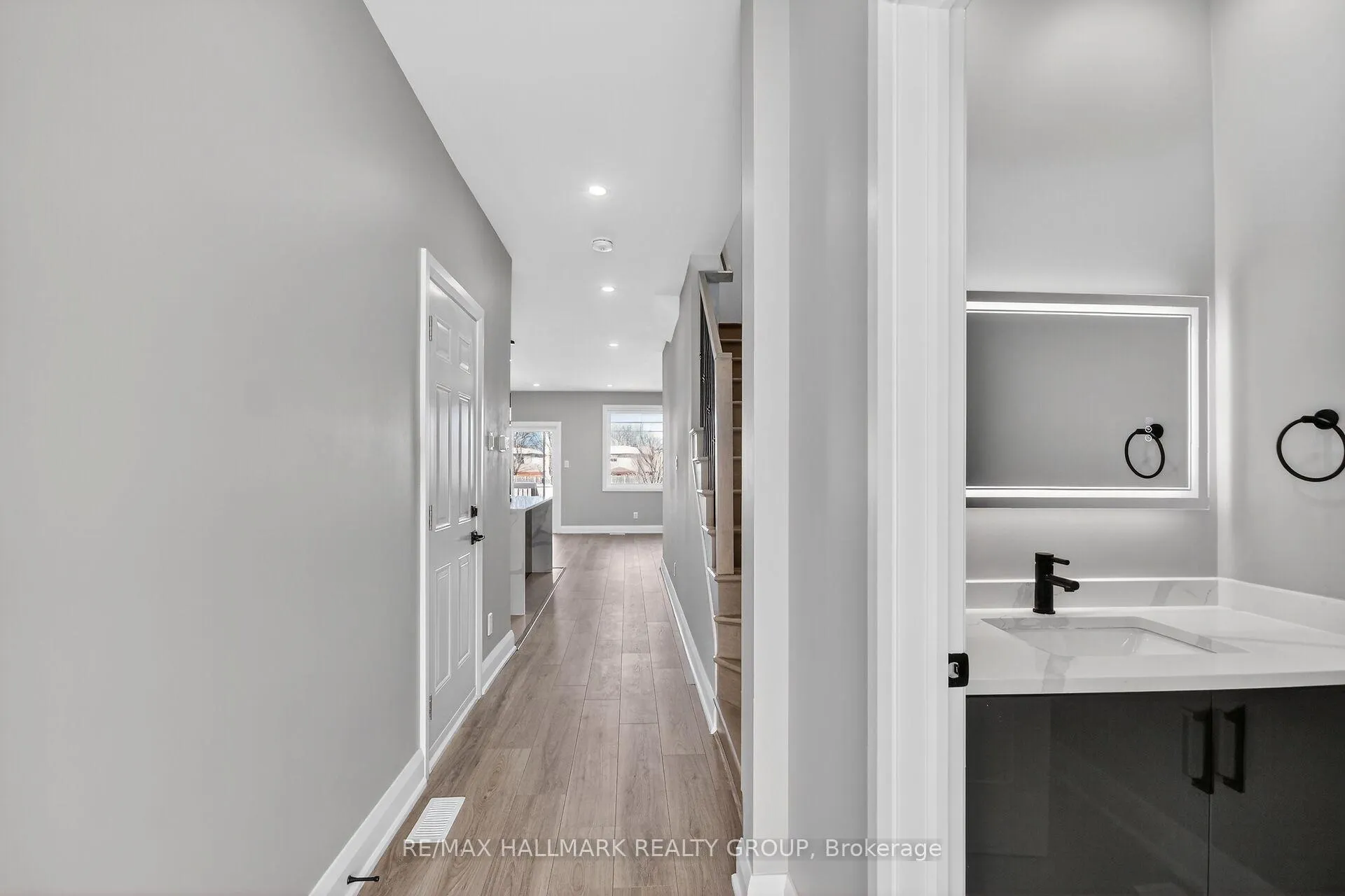 Photo 24 of Unit Main/second floor Unit, 78 Burnett's Grove Circle, Ottawa, Barrhaven - Pheasant Run — HOMEH