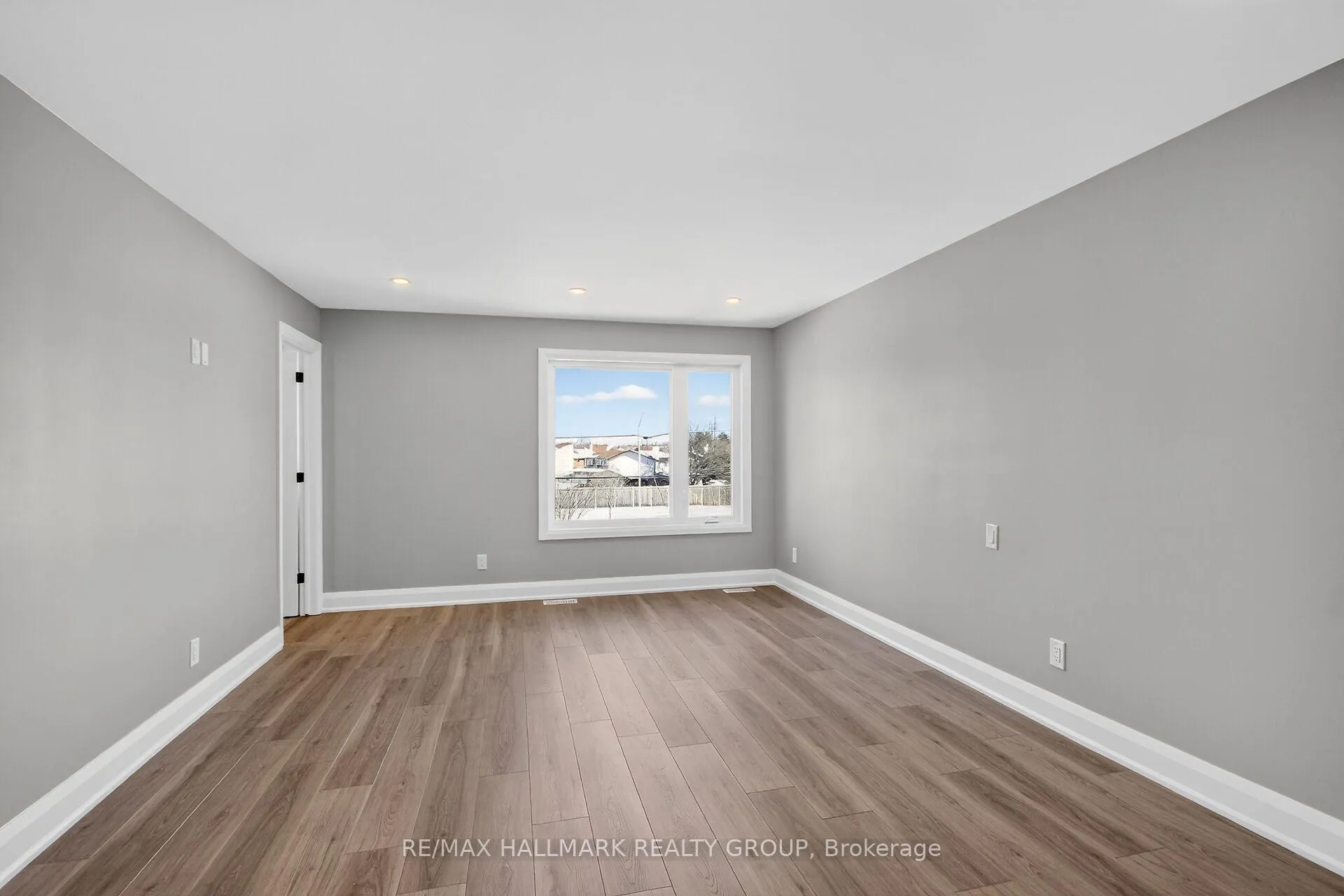 Photo 28 of Unit Main/second floor Unit, 78 Burnett's Grove Circle, Ottawa, Barrhaven - Pheasant Run — HOMEH