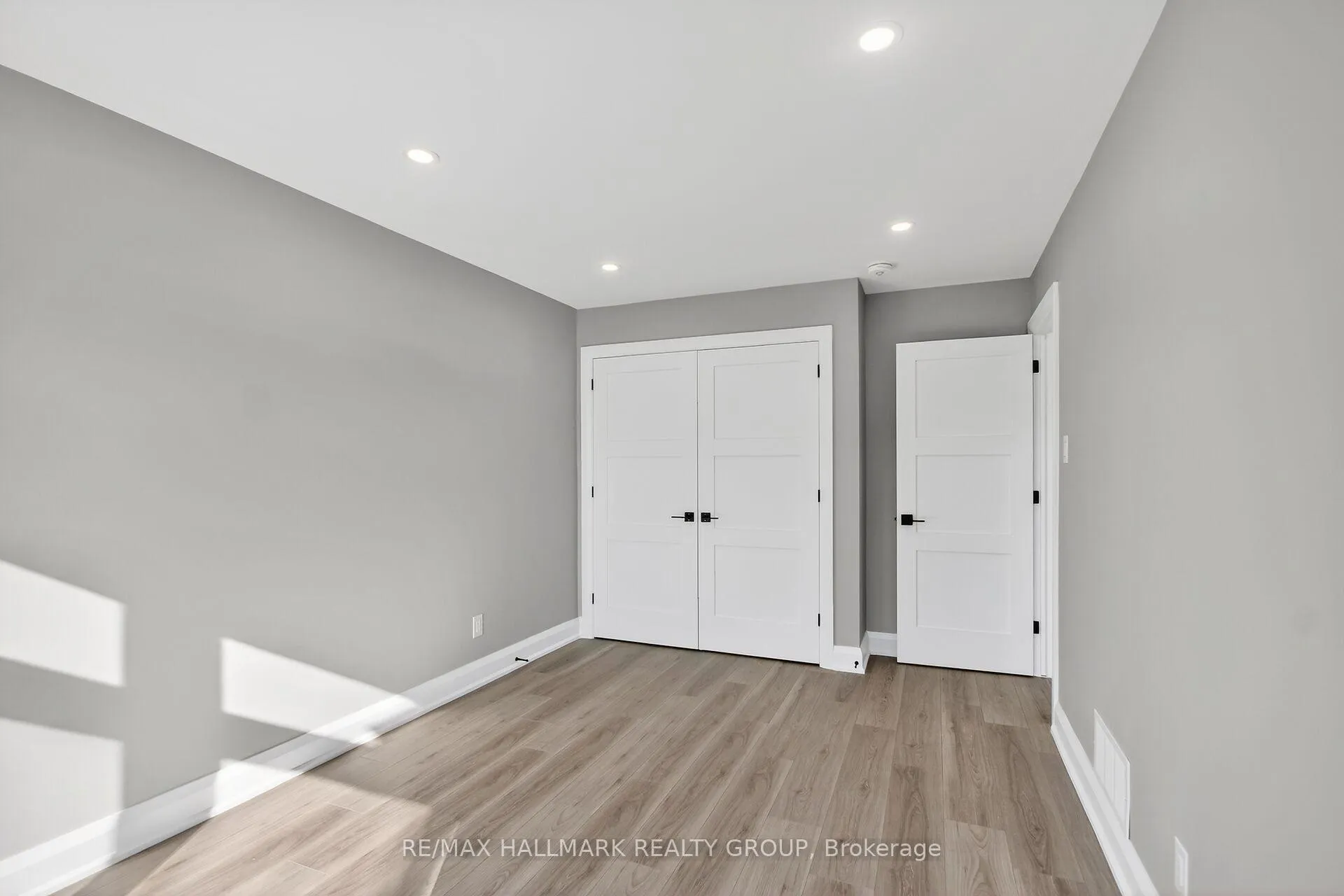 Photo 30 of Unit Main/second floor Unit, 78 Burnett's Grove Circle, Ottawa, Barrhaven - Pheasant Run — HOMEH