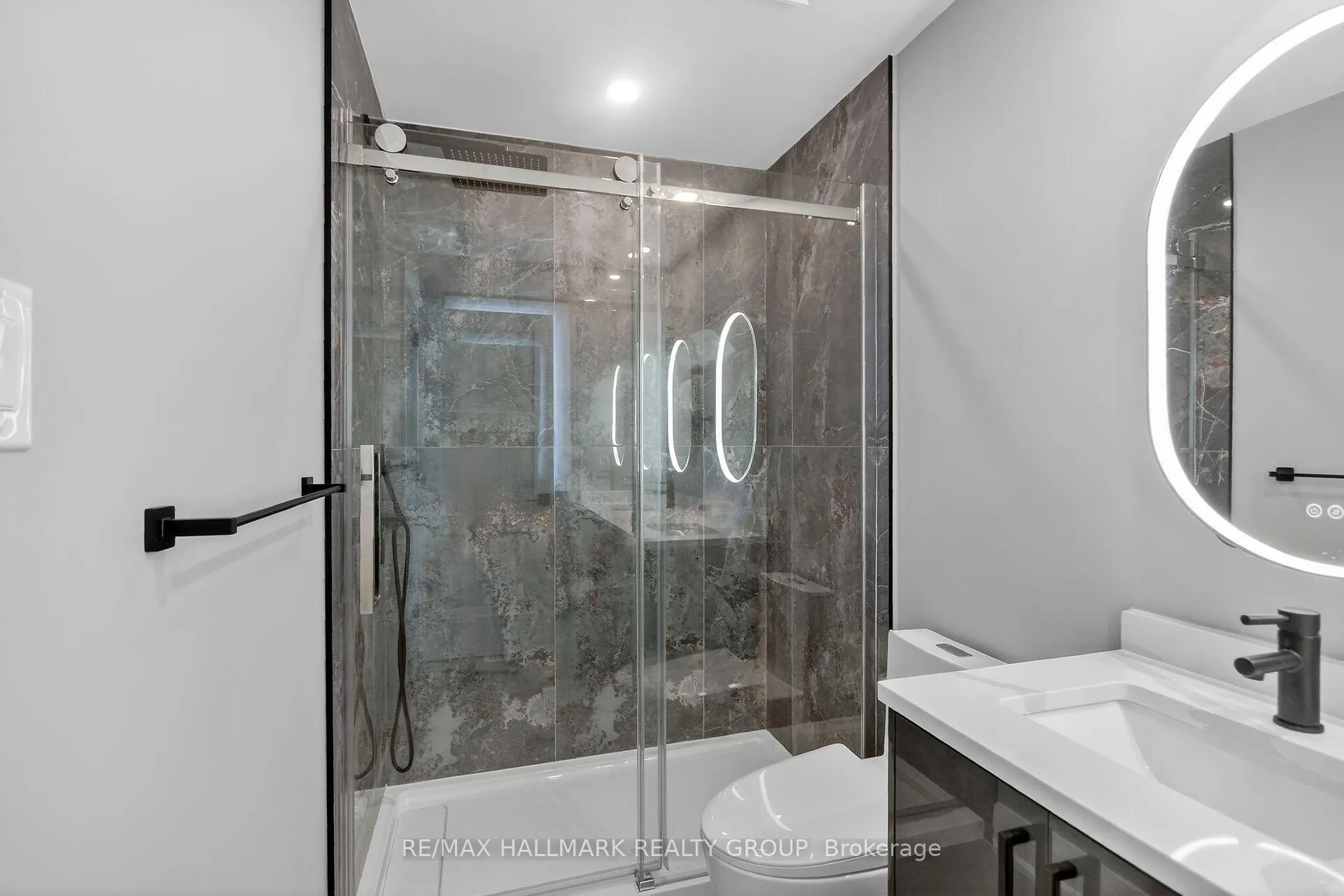 Photo 33 of Unit Main/second floor Unit, 78 Burnett's Grove Circle, Ottawa, Barrhaven - Pheasant Run — HOMEH