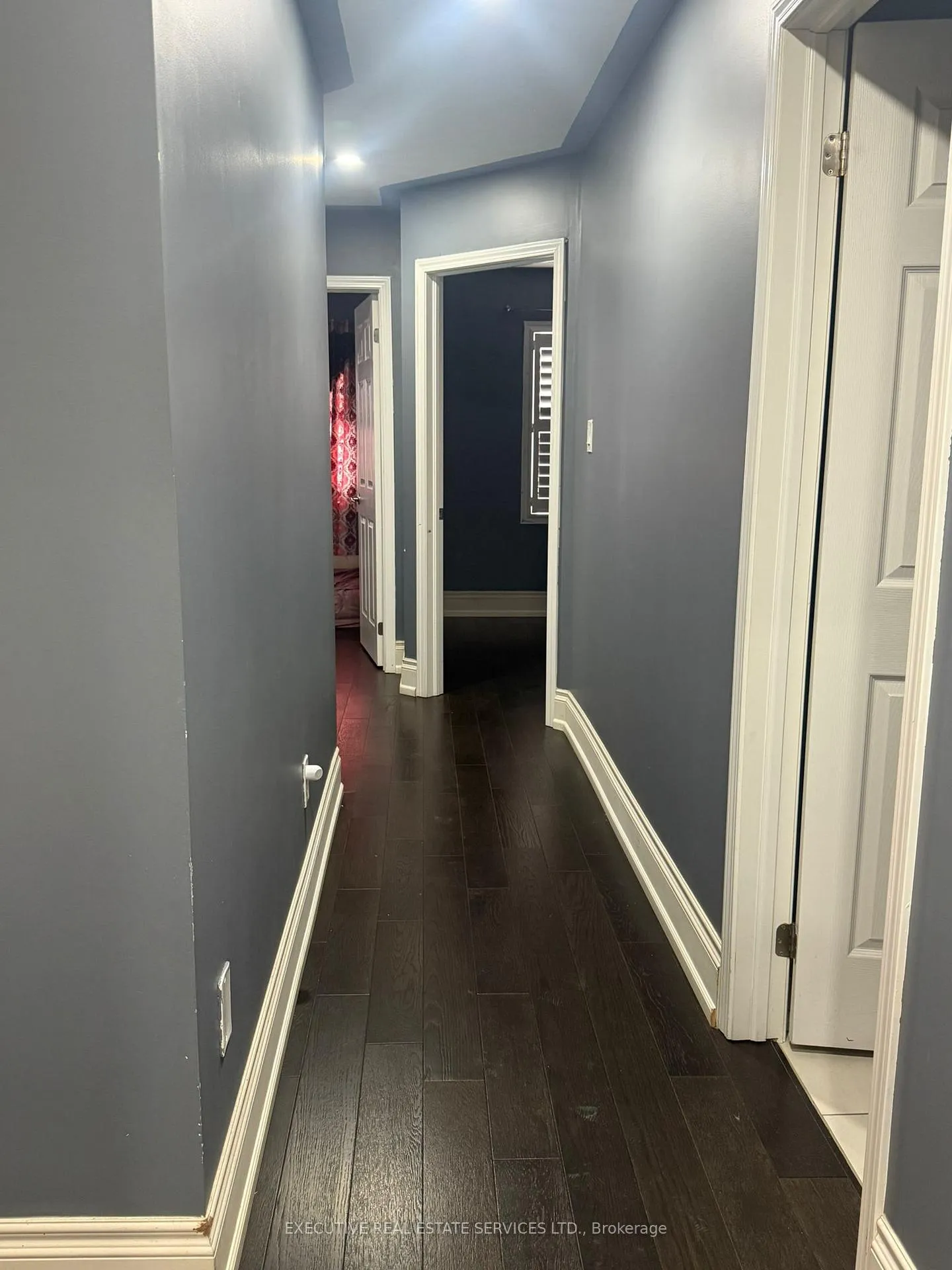Photo 2 of 31 Feeder Street, Brampton, Northwest Brampton — HOMEH