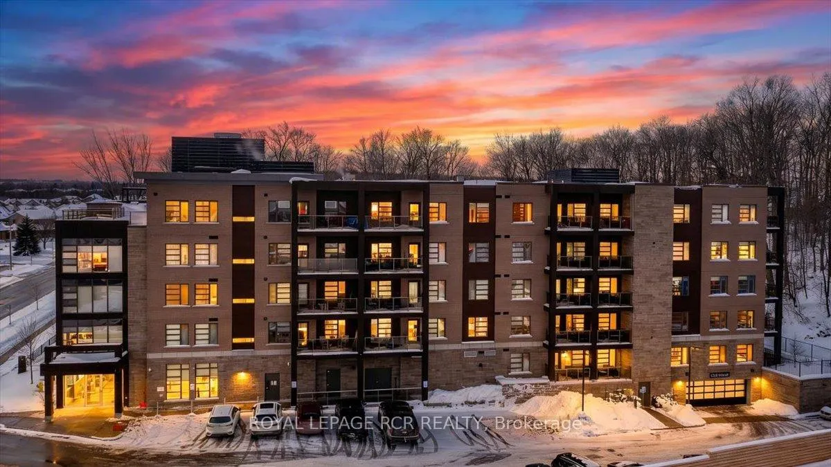 Front of Unit 113, 35 Via Rosedale Way