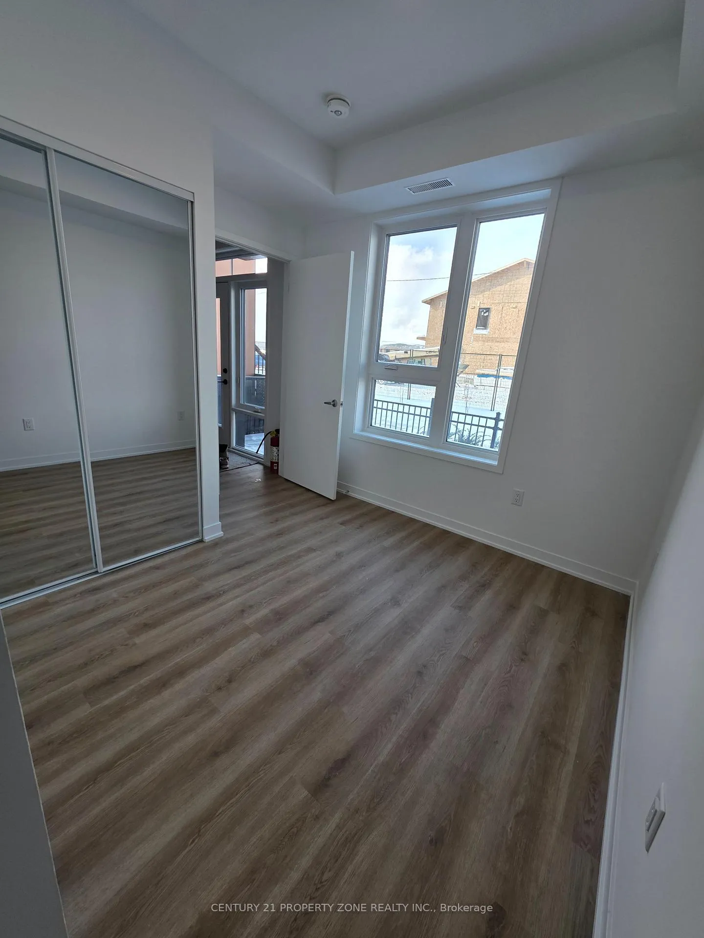 Photo 4 of Unit 160, 90 All Nations Drive, Brampton, Northwest Brampton — HOMEH
