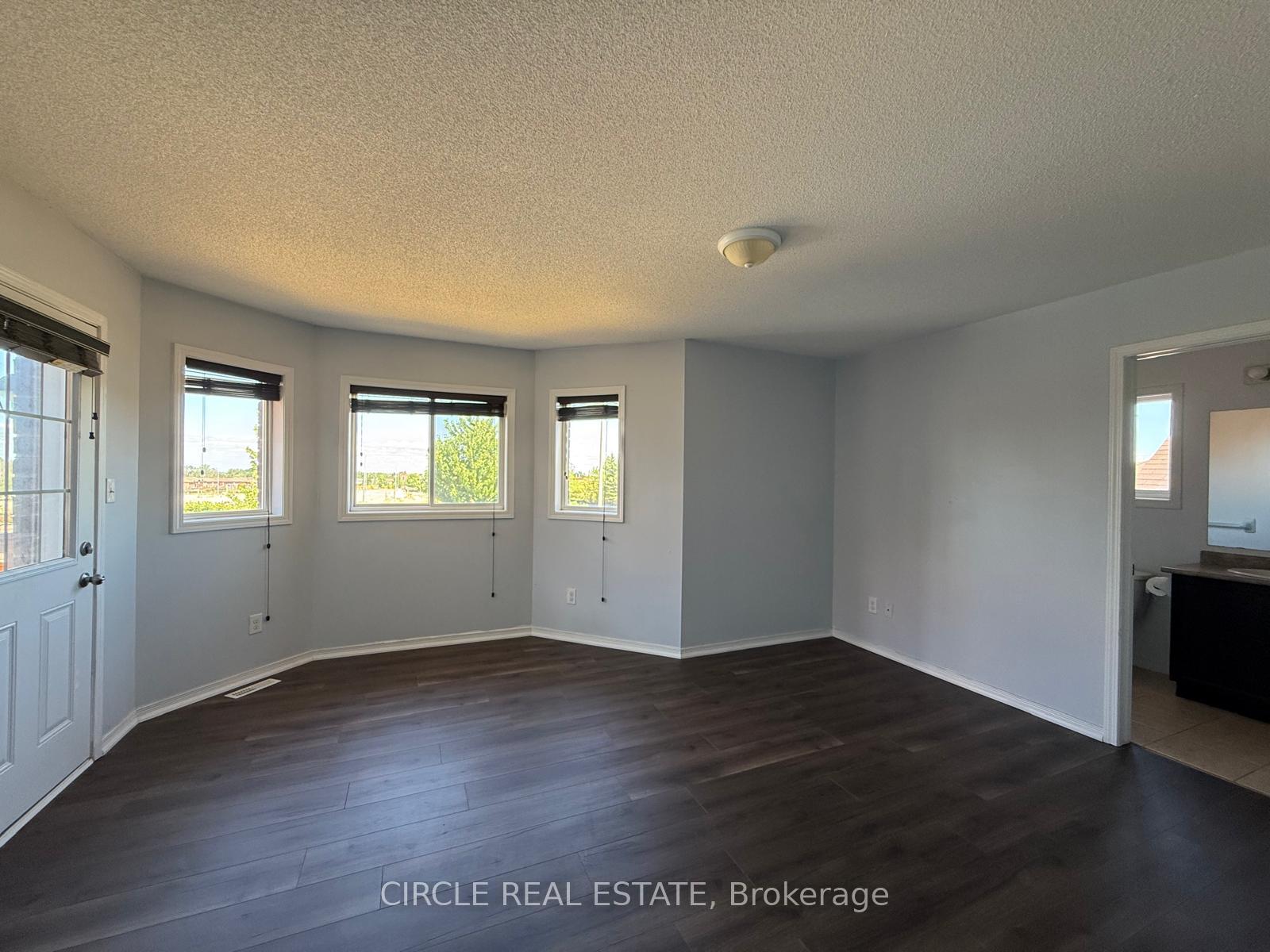 Photo 5 of 1531 Rankin Way, Innisfil, Alcona — HOMEH