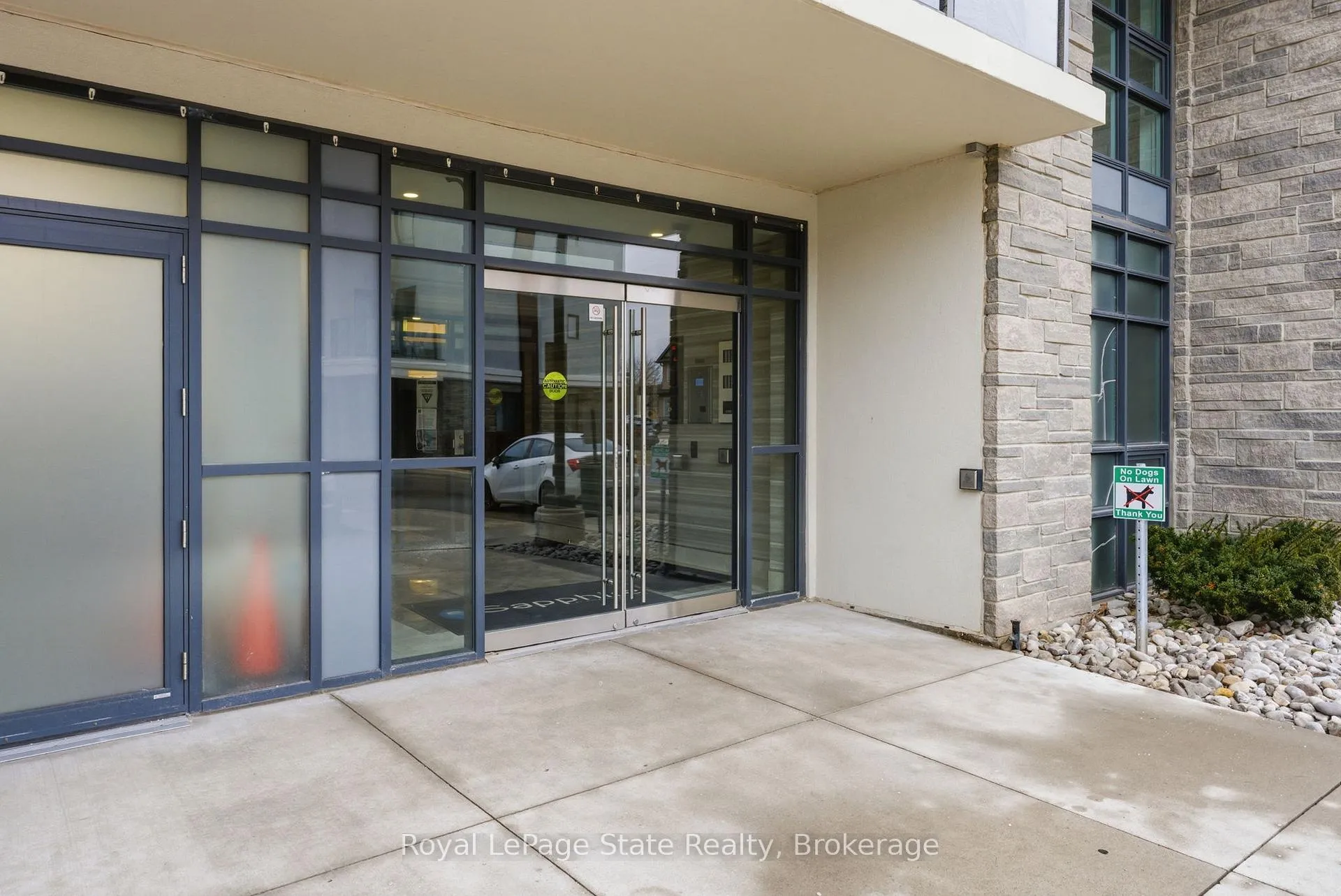 Photo 2 of Unit 624, 101 Shoreview Place, Hamilton, Lakeshore — HOMEH