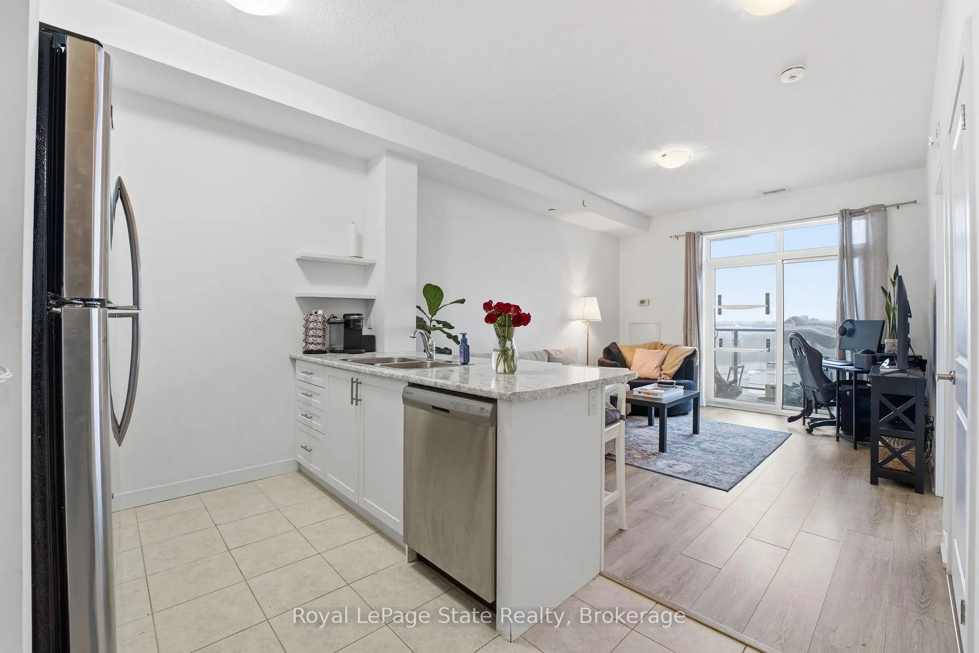 Photo 7 of Unit 624, 101 Shoreview Place, Hamilton, Lakeshore — HOMEH