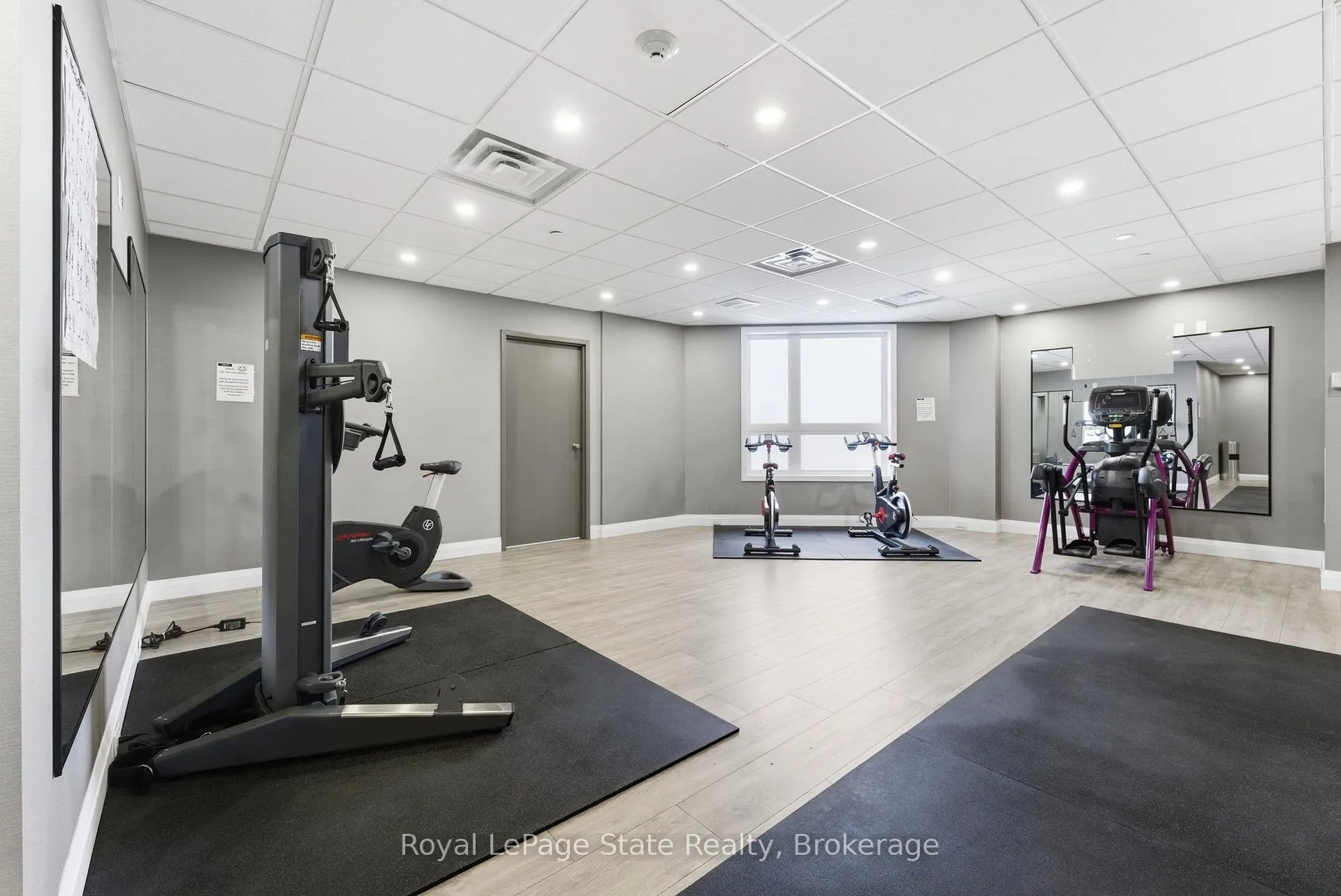 Photo 14 of Unit 624, 101 Shoreview Place, Hamilton, Lakeshore — HOMEH