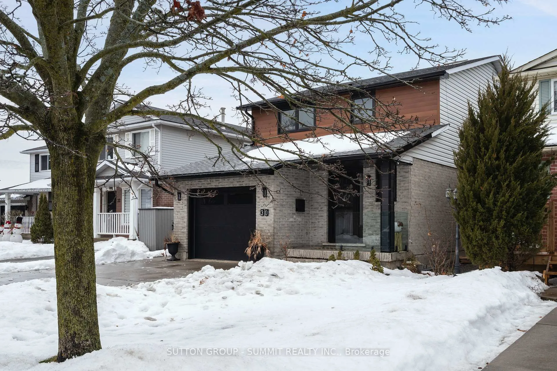 Photo 3 of 30 Buchanan Crescent, Thorold, Confederation Heights — HOMEH