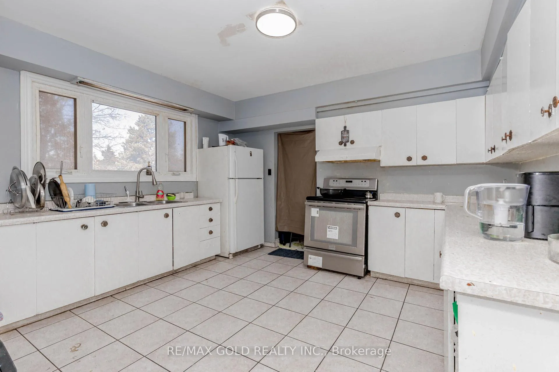 Photo 7 of 12182 Torbram Road, Caledon, Rural Caledon — HOMEH
