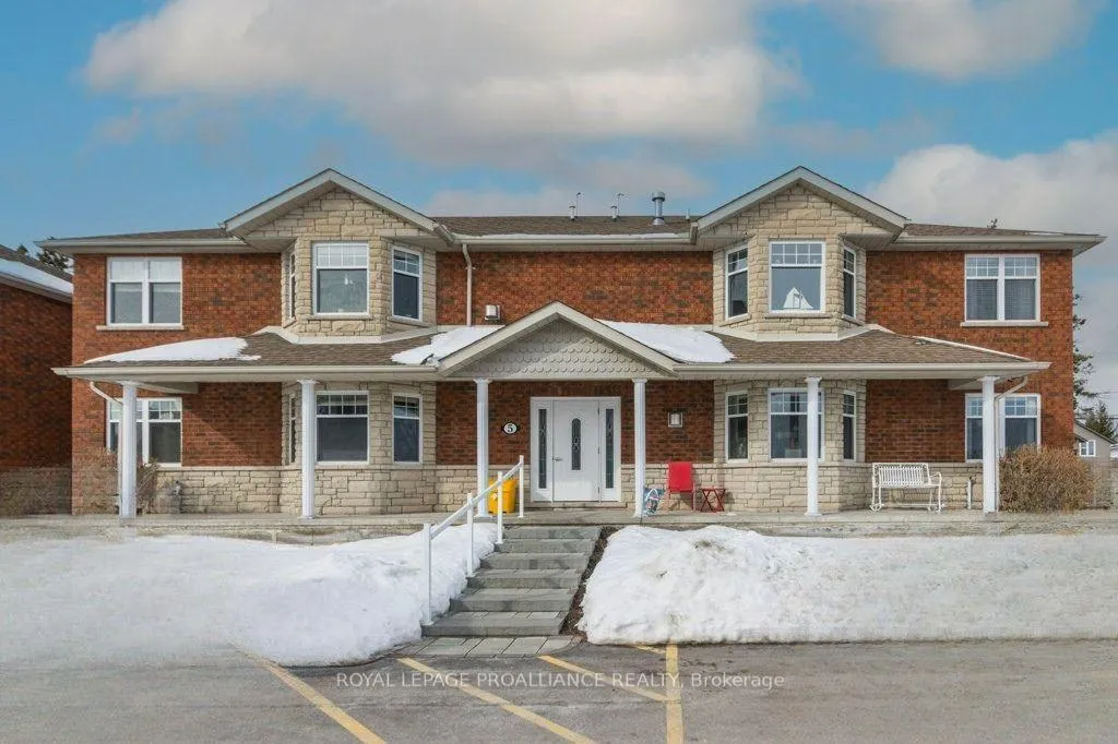 Front of Unit 202, 5 Dockside Lane