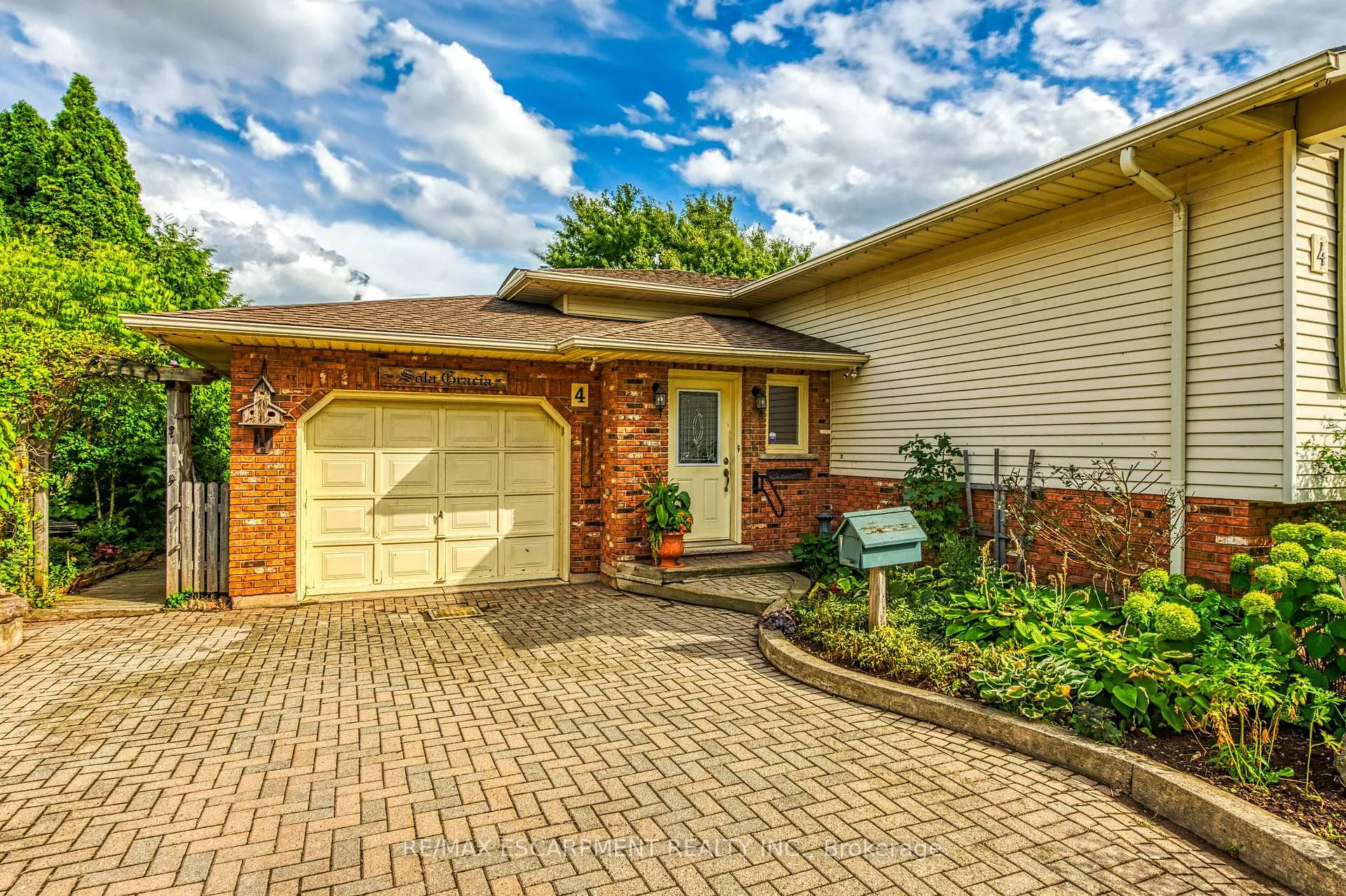 Photo 3 of 4 Hunter Road, Grimsby, Grimsby West — HOMEH
