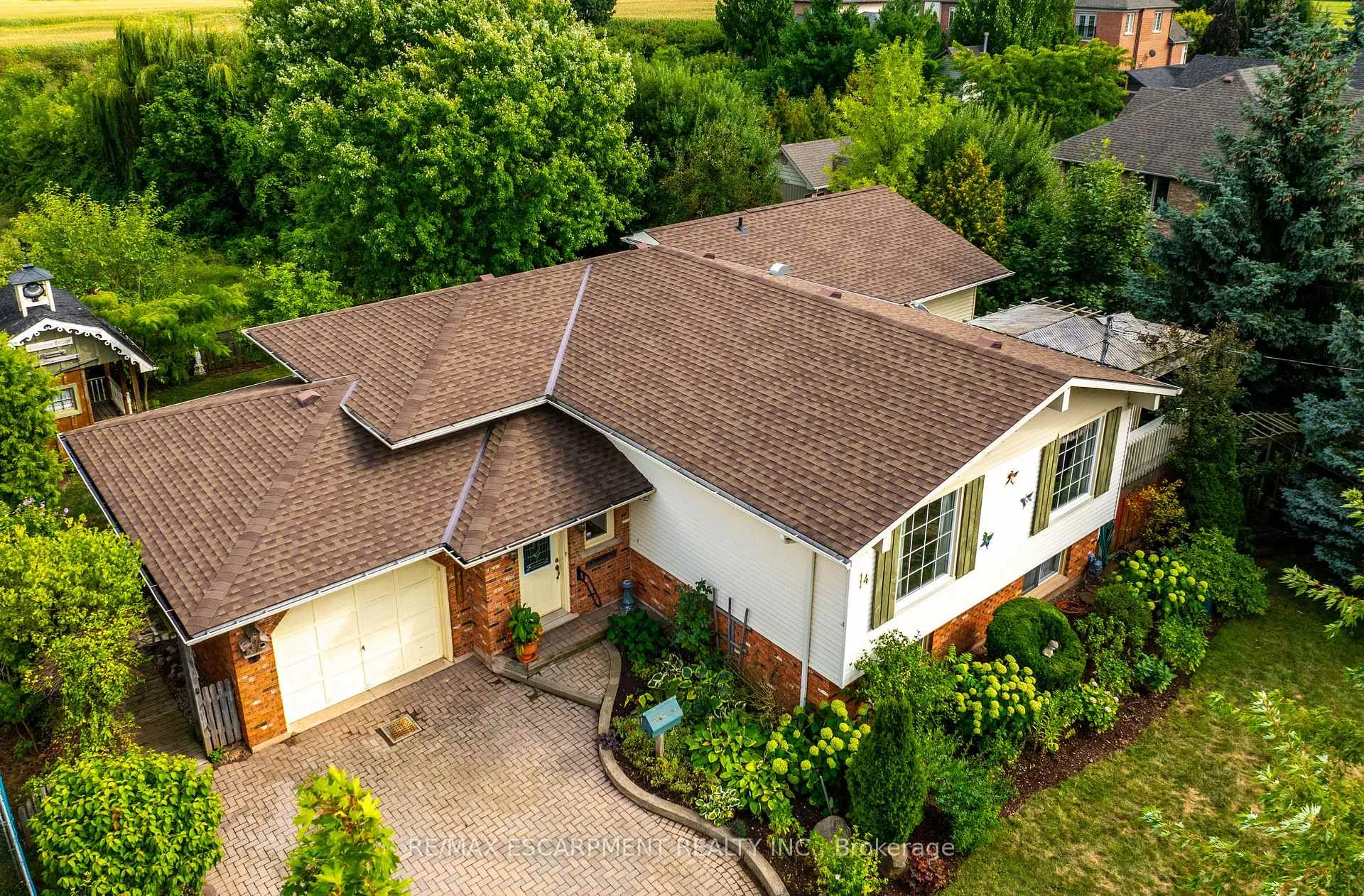 Photo 4 of 4 Hunter Road, Grimsby, Grimsby West — HOMEH