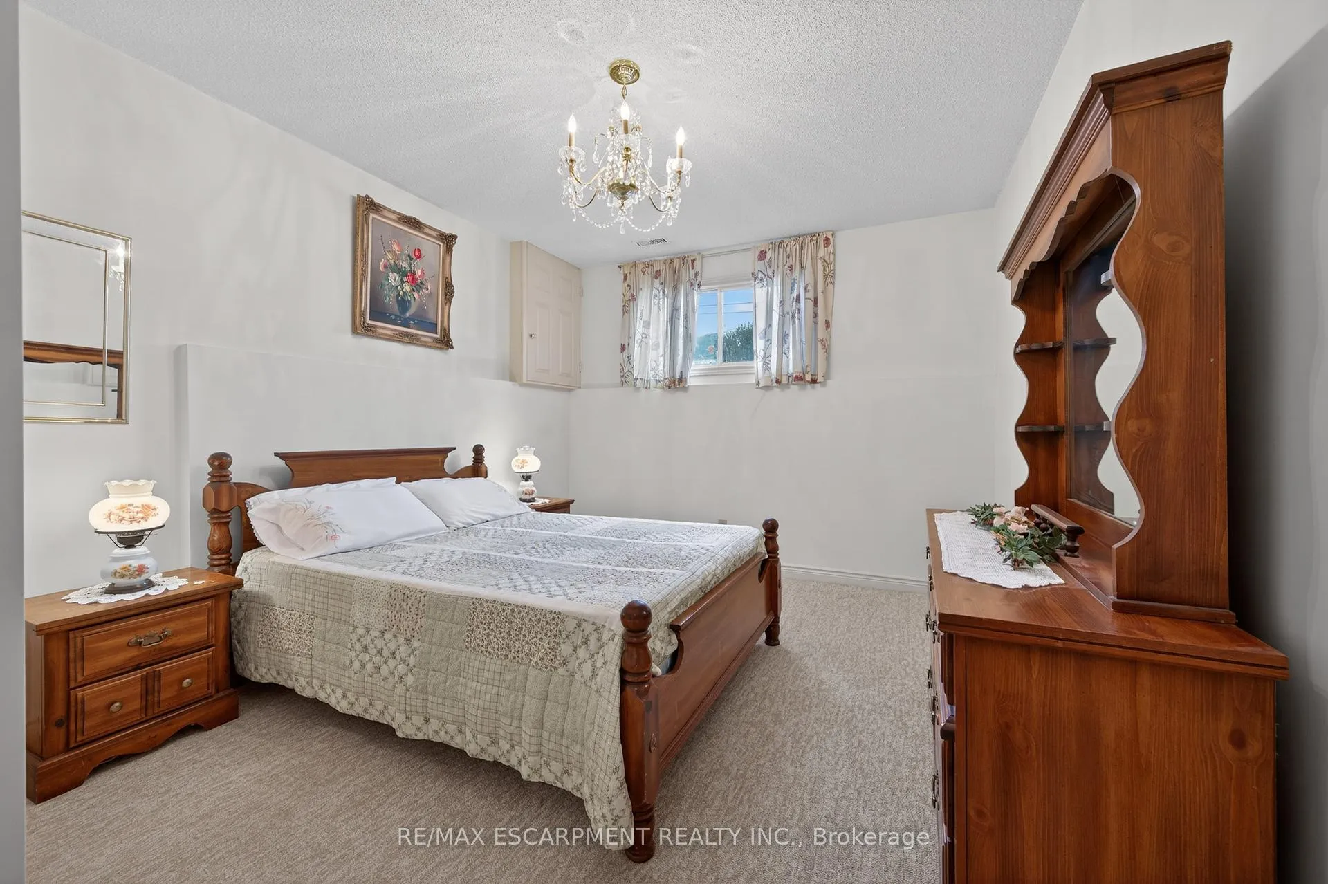 Photo 35 of 4 Hunter Road, Grimsby, Grimsby West — HOMEH