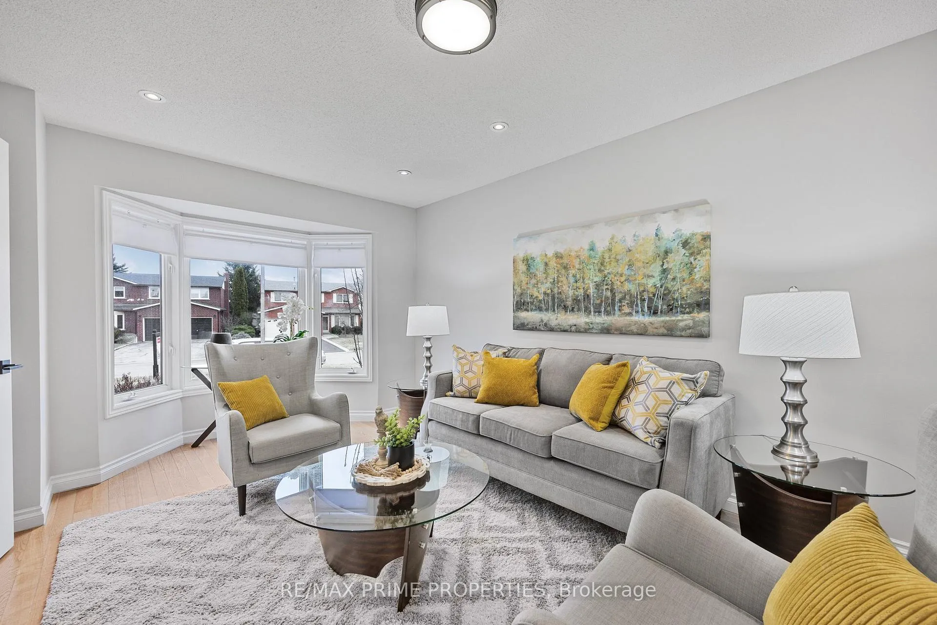 Photo 4 of 49 De Rose Avenue, Caledon, Bolton West — HOMEH