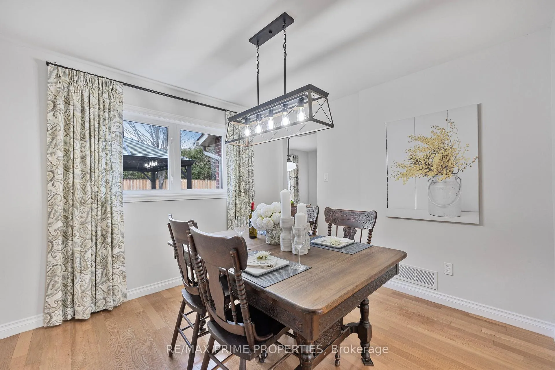 Photo 6 of 49 De Rose Avenue, Caledon, Bolton West — HOMEH