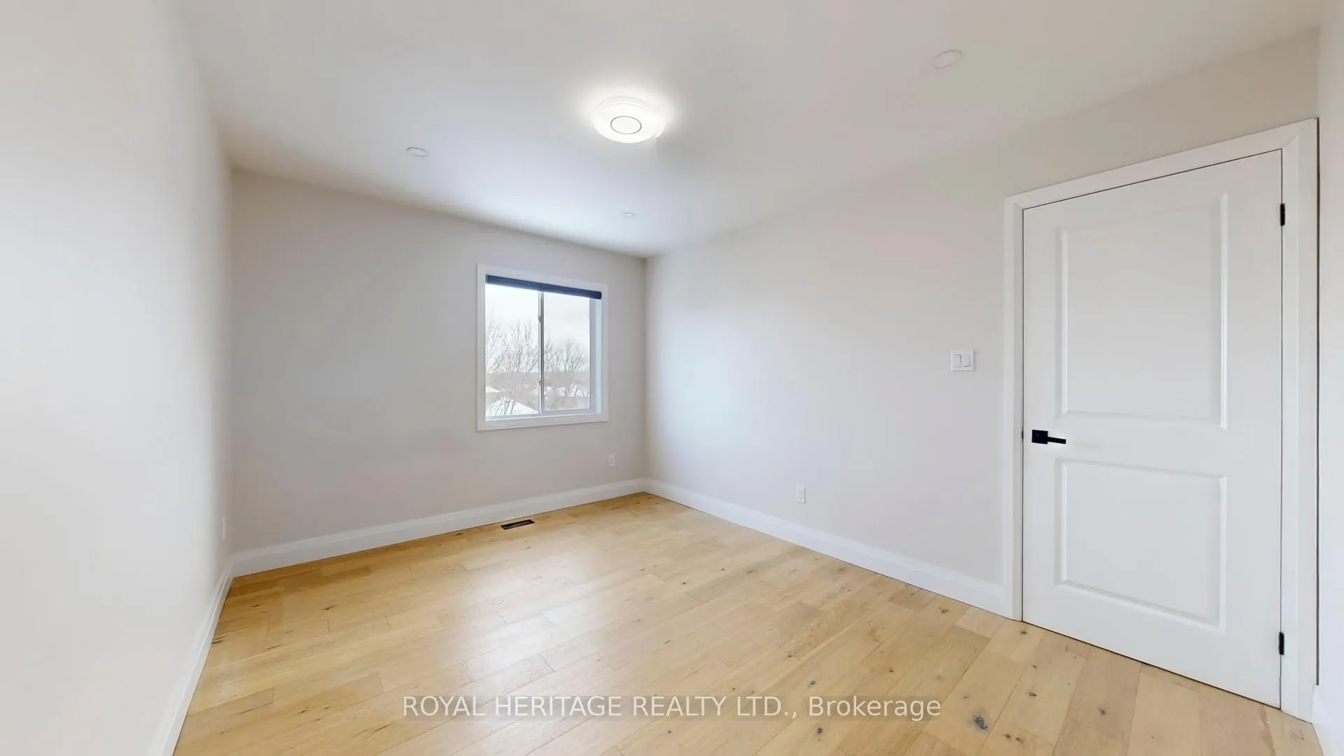 Photo 26 of 53 Meadow's End Crescent, Uxbridge — HOMEH