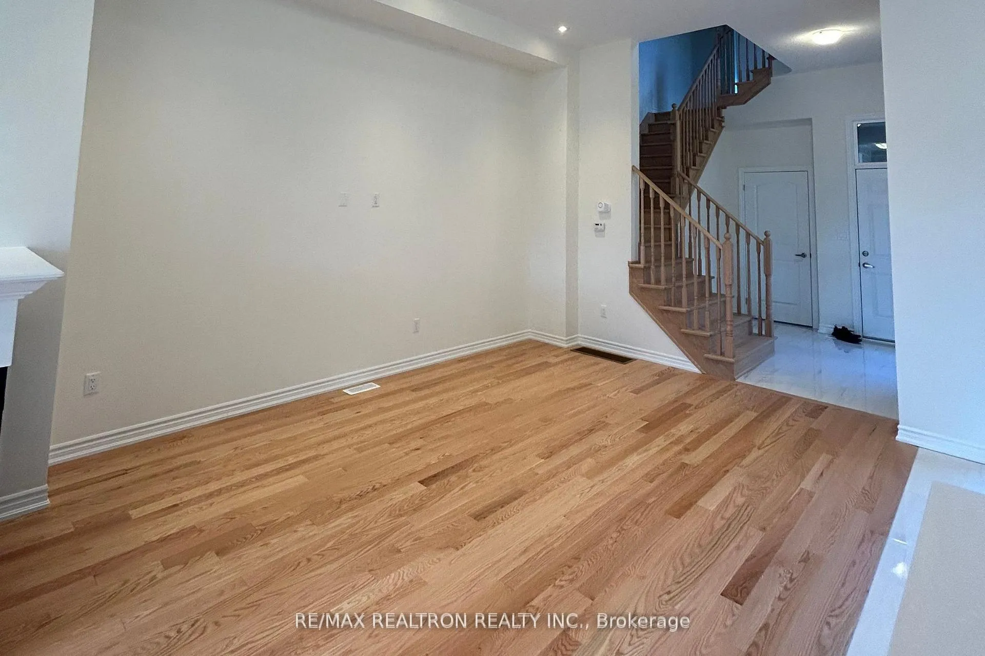 Photo 16 of 9 Mountainside Crescent, Whitby, Rolling Acres — HOMEH