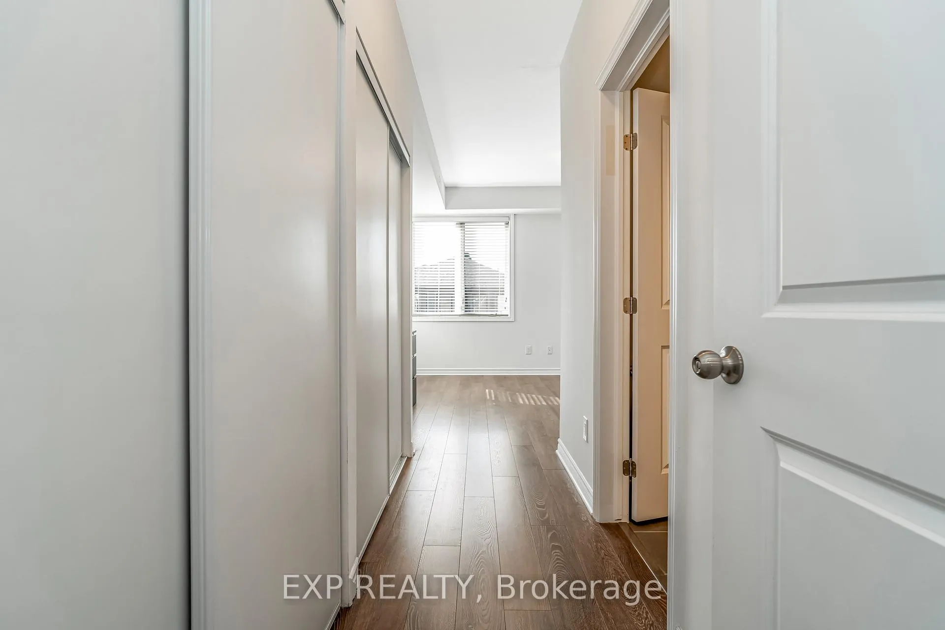 Photo 9 of 72 Dun Skipper Drive, Ottawa, Blossom Park/Kemp Park/Findlay Creek — HOMEH