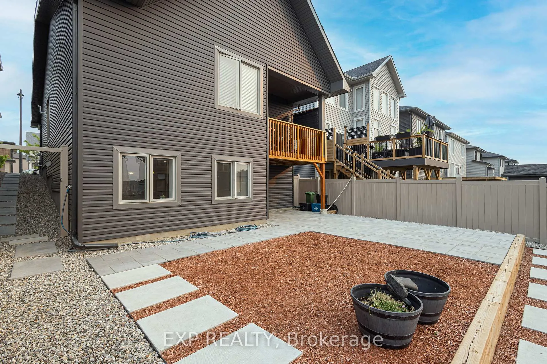 Photo 33 of 72 Dun Skipper Drive, Ottawa, Blossom Park/Kemp Park/Findlay Creek — HOMEH